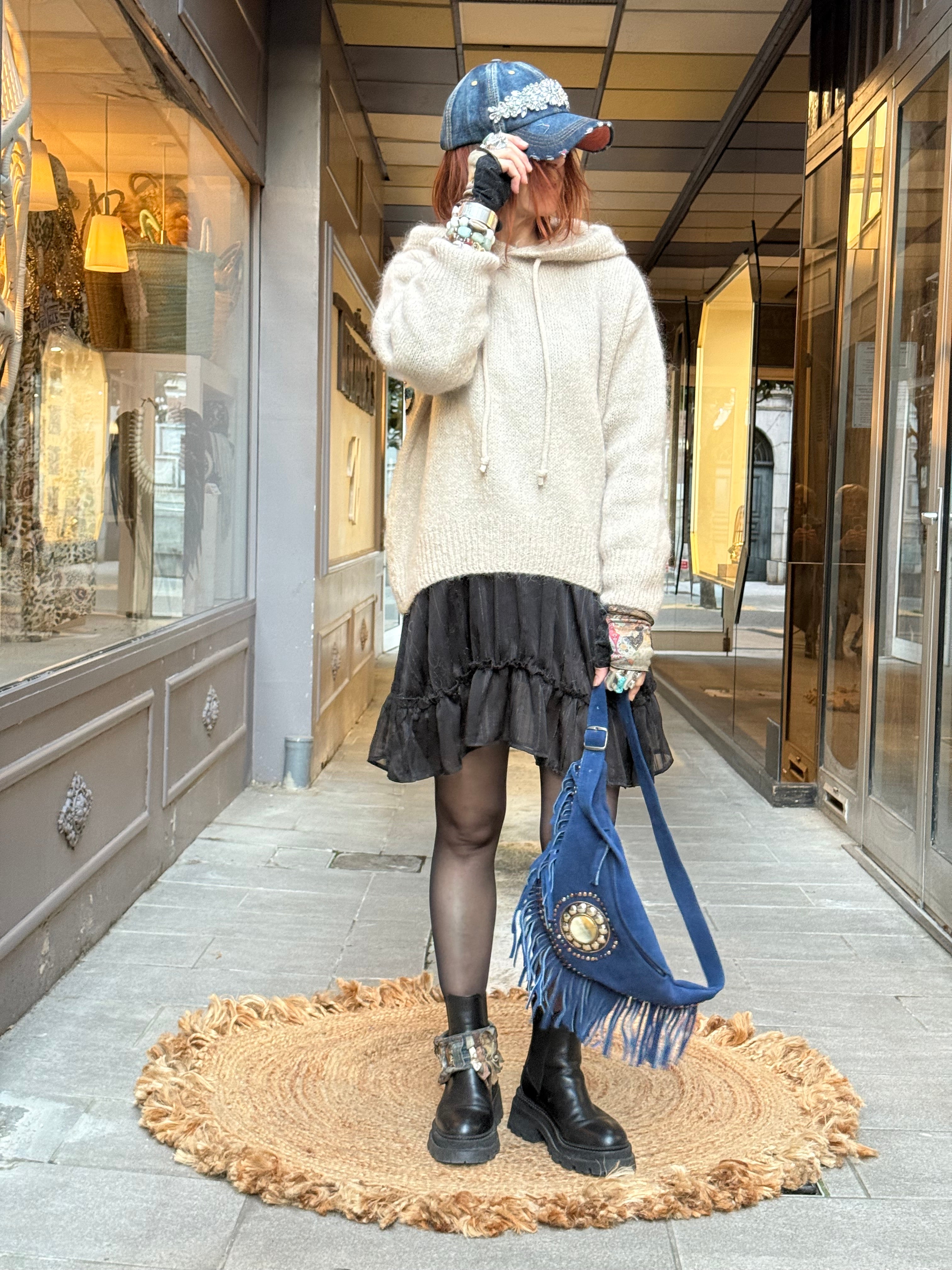 Pull Capuche Poupée de Soie