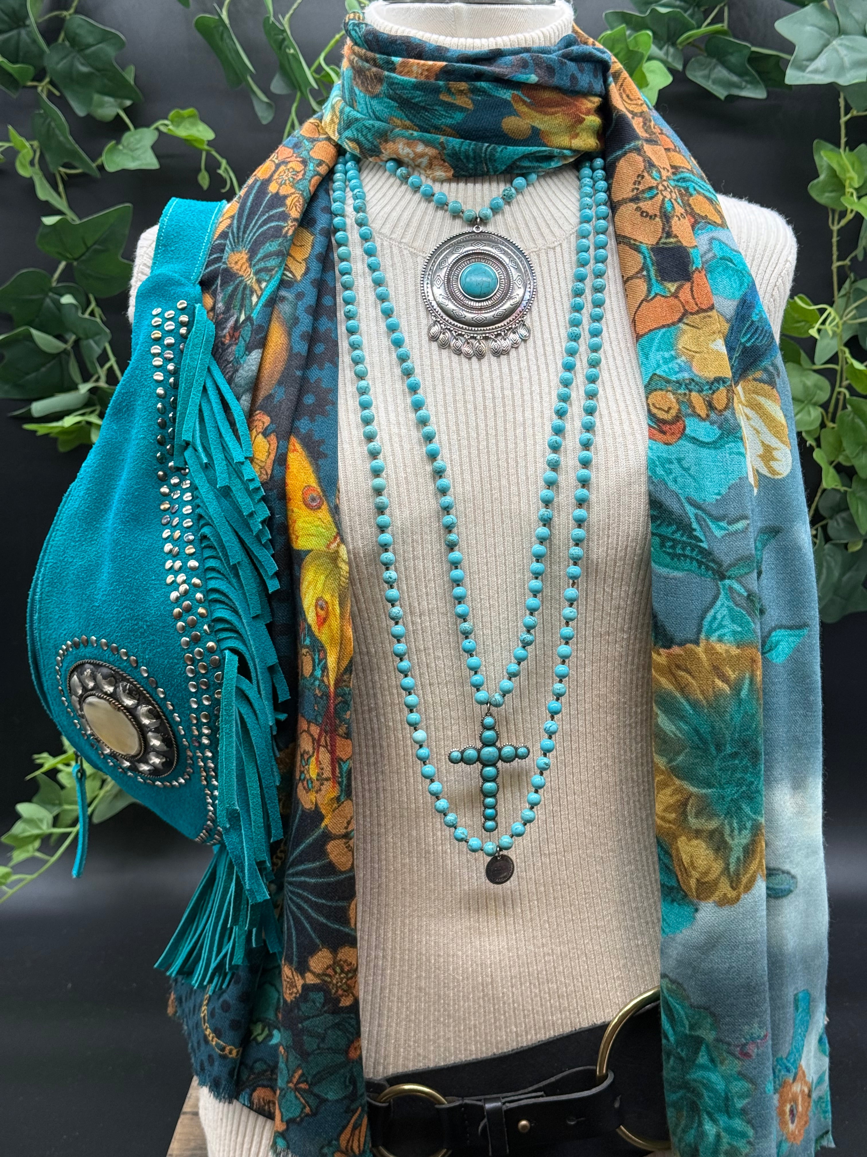 Sautoir Croix Shabada