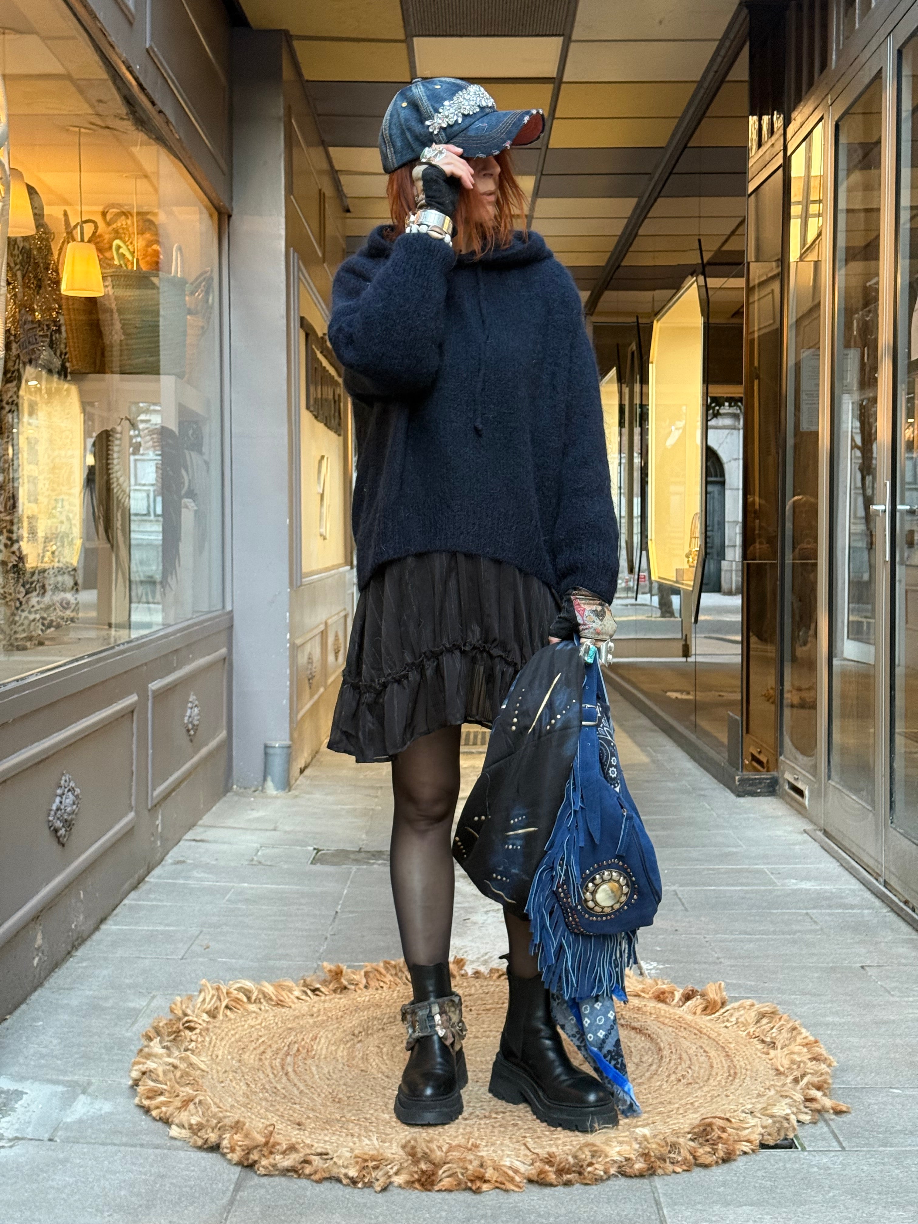 Pull Capuche Poupée de Soie