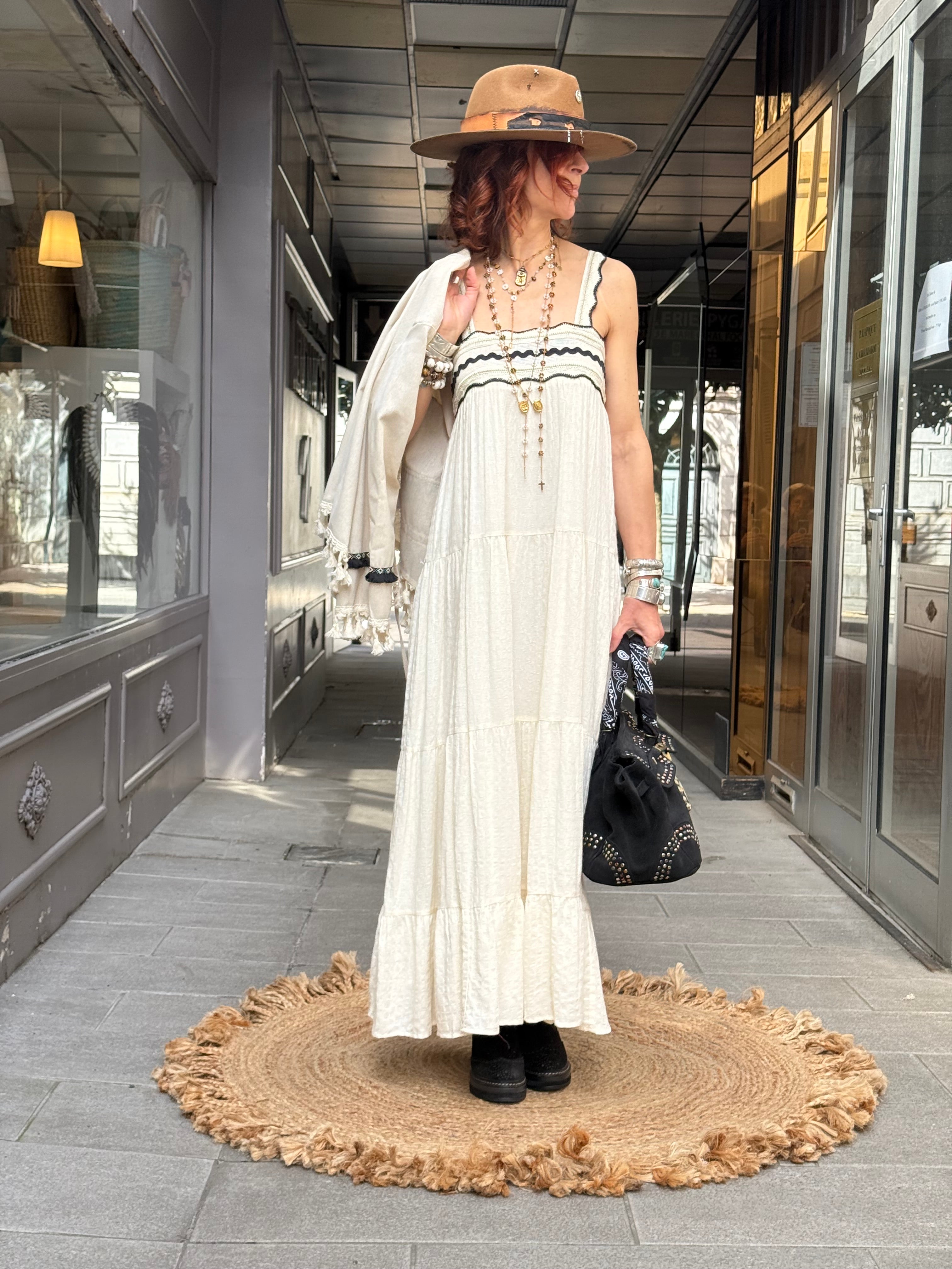Robe Nakara NKN Nekane