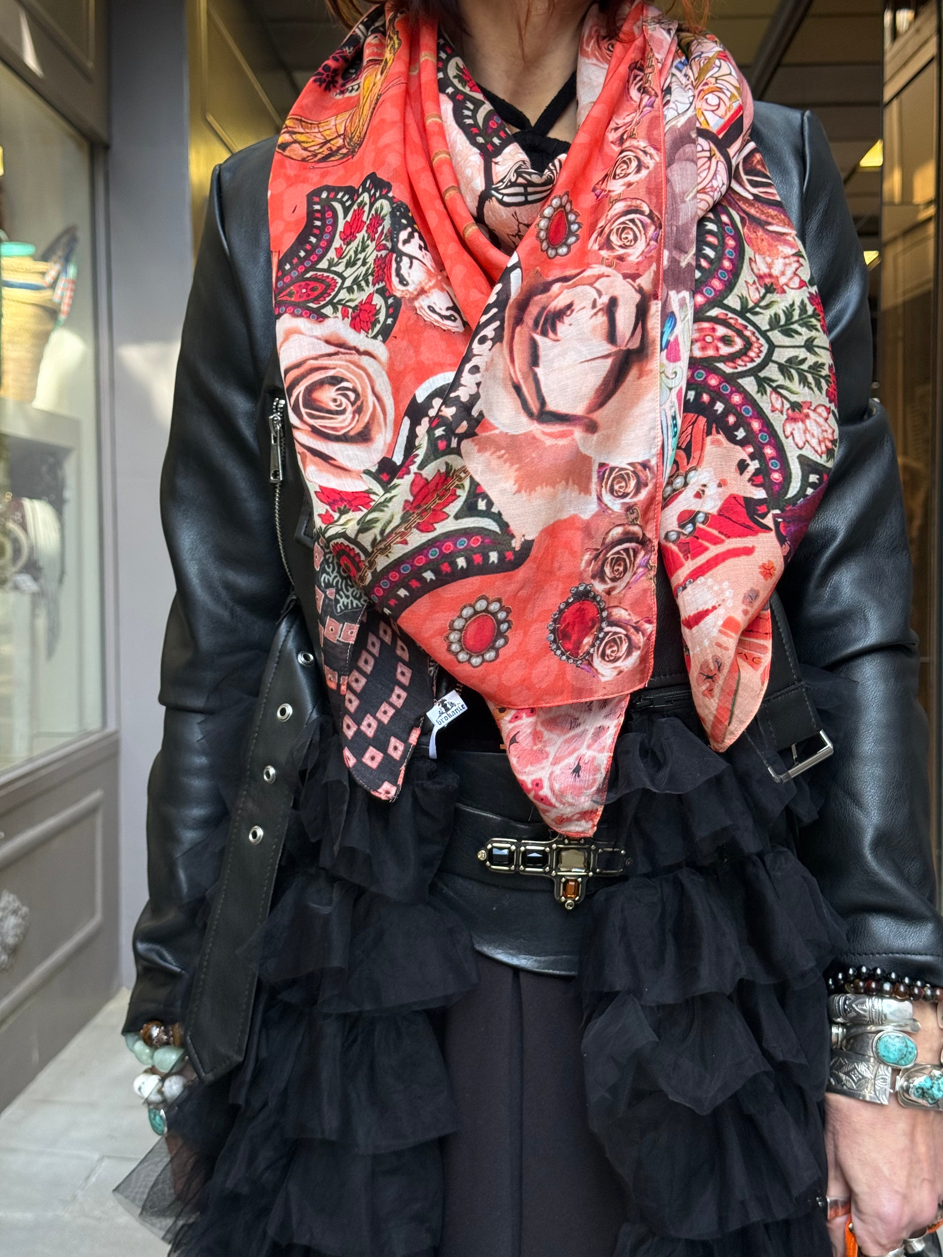 Grand Carré Modal Maria Brokante