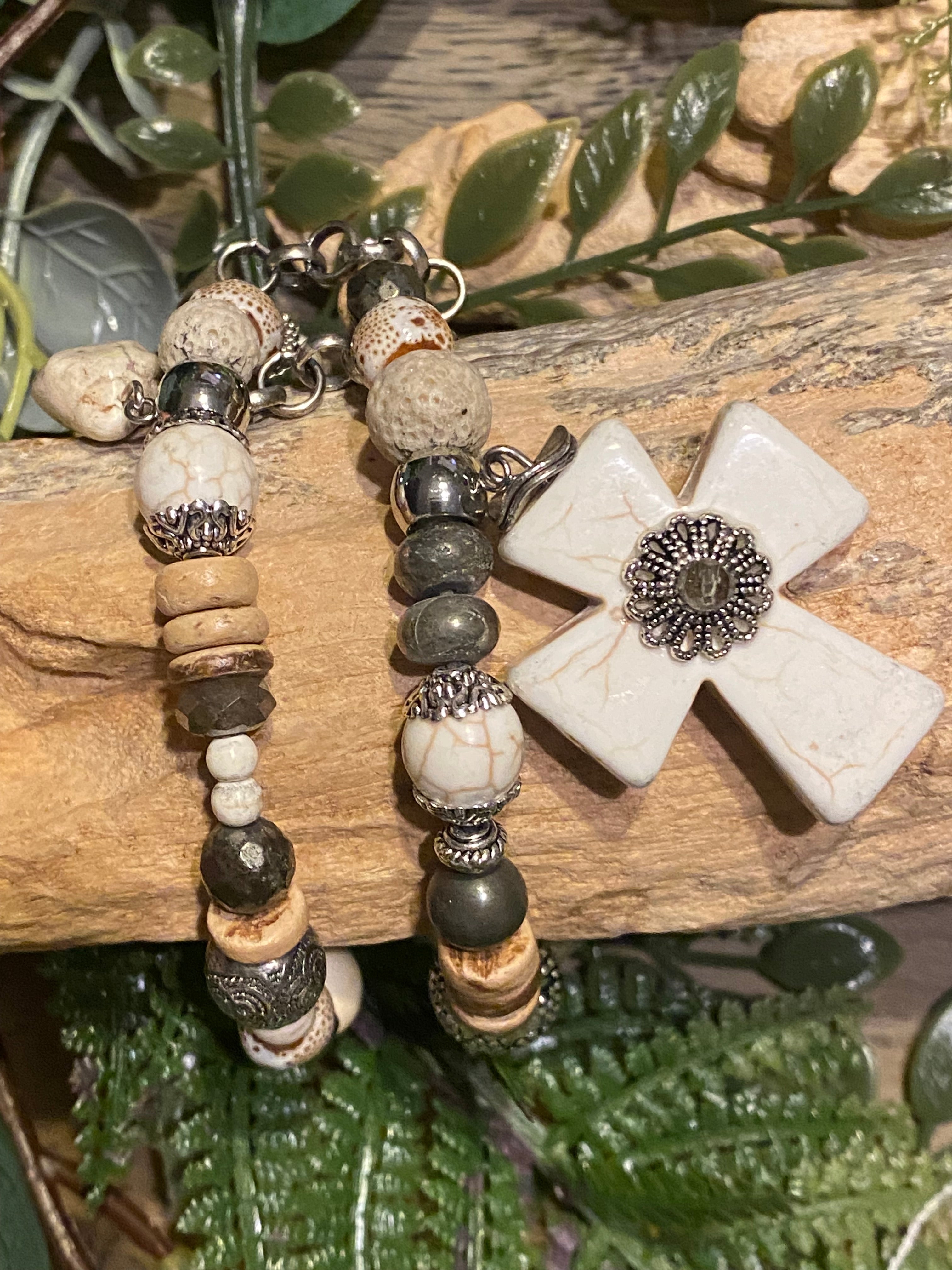 Georgia Natural Iguan Bracelet