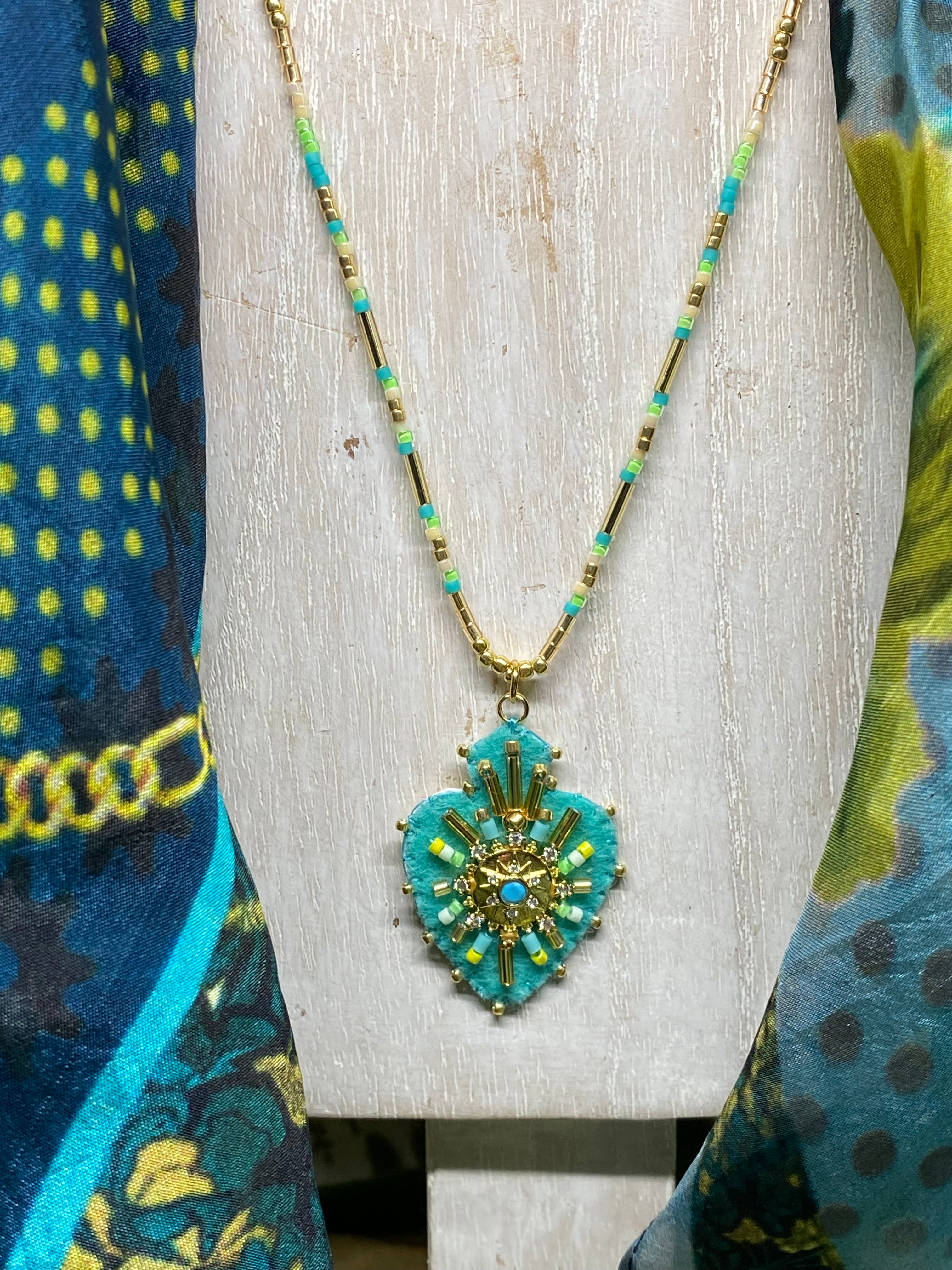 Collier Julia Hypnochic