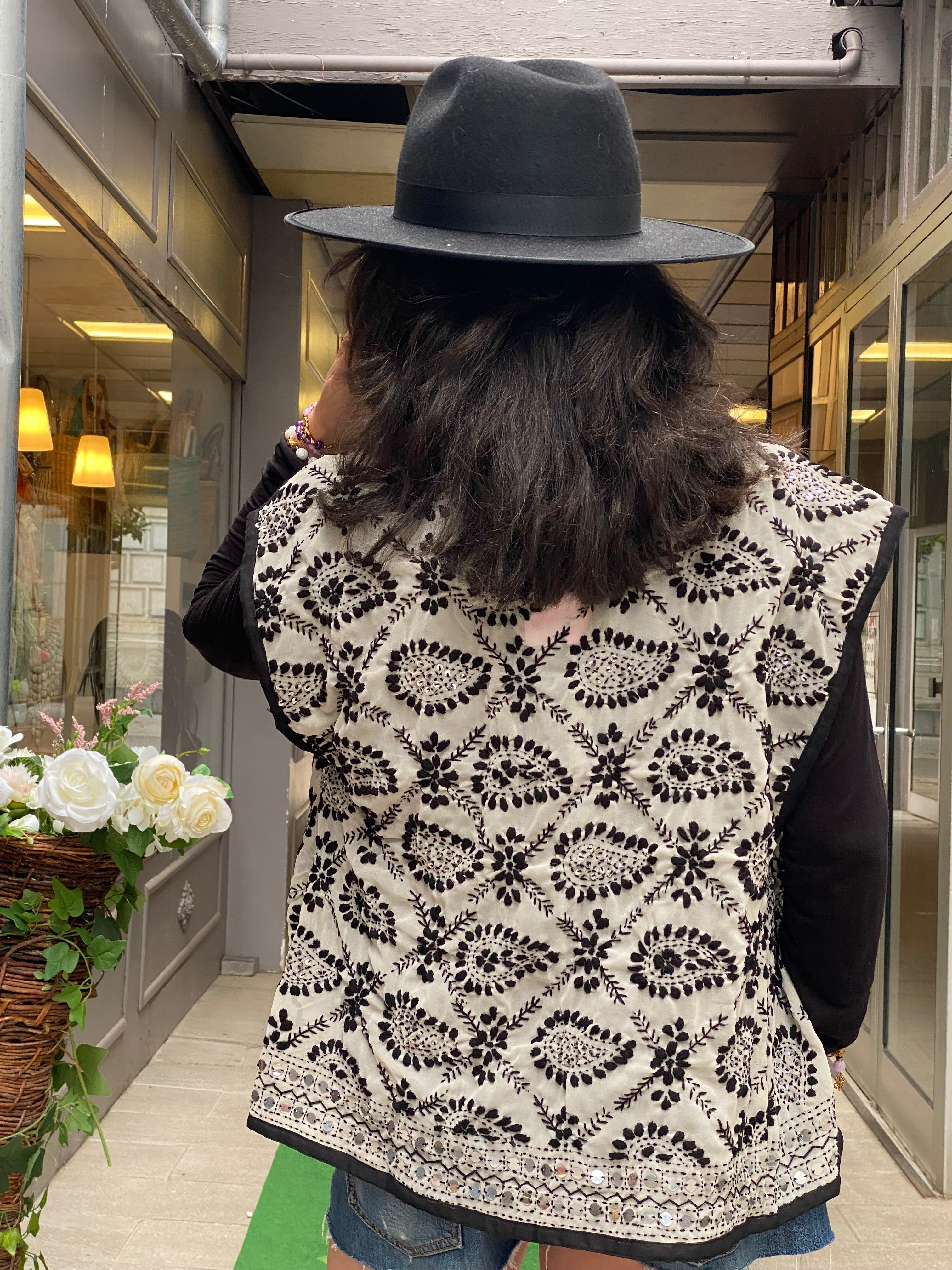 Gilet brodé L’Ananas
