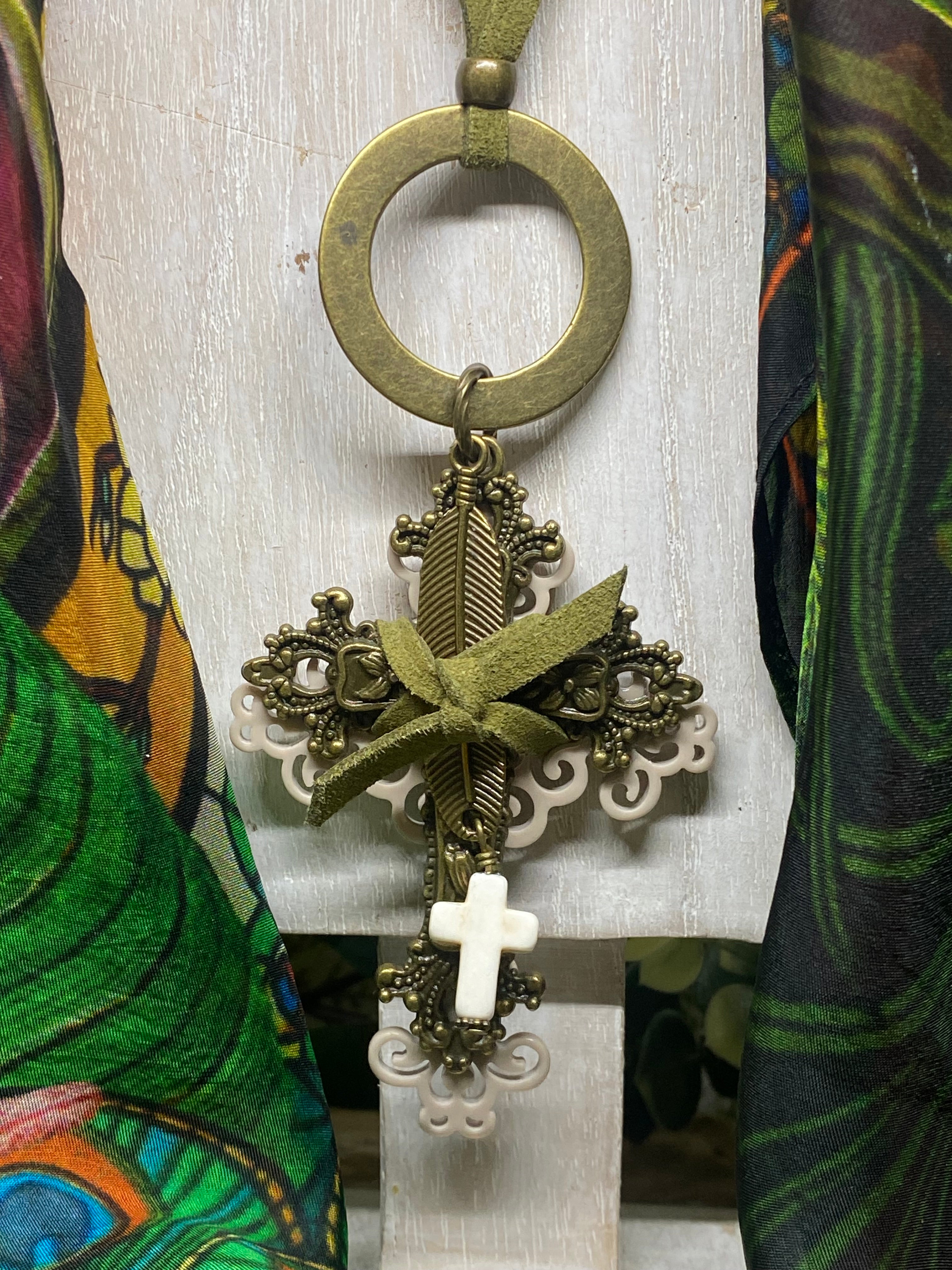 Collier Croix Sig de Tana