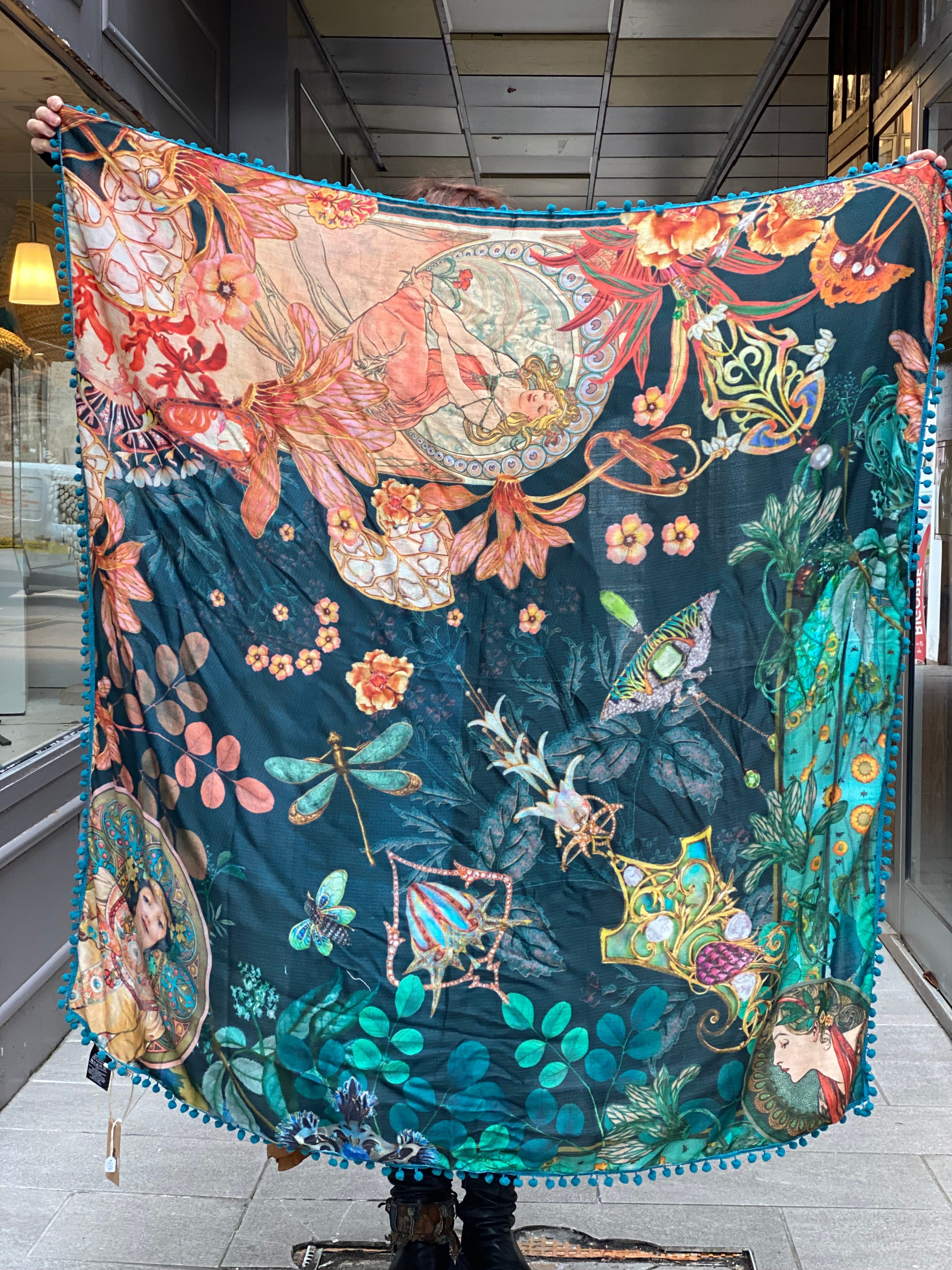 Froufrou Brokante Shawl