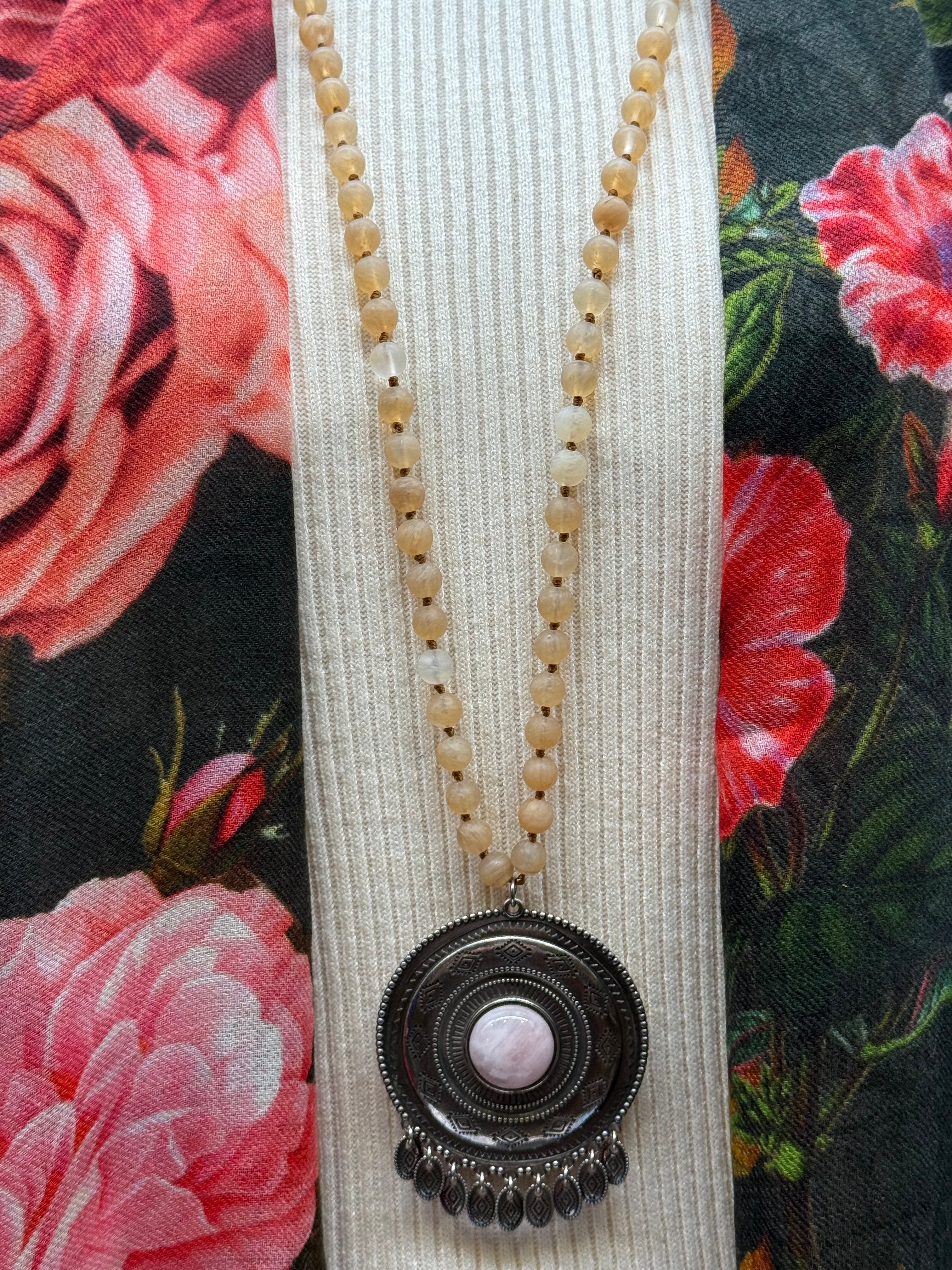 Sautoir Médaillon Shabada