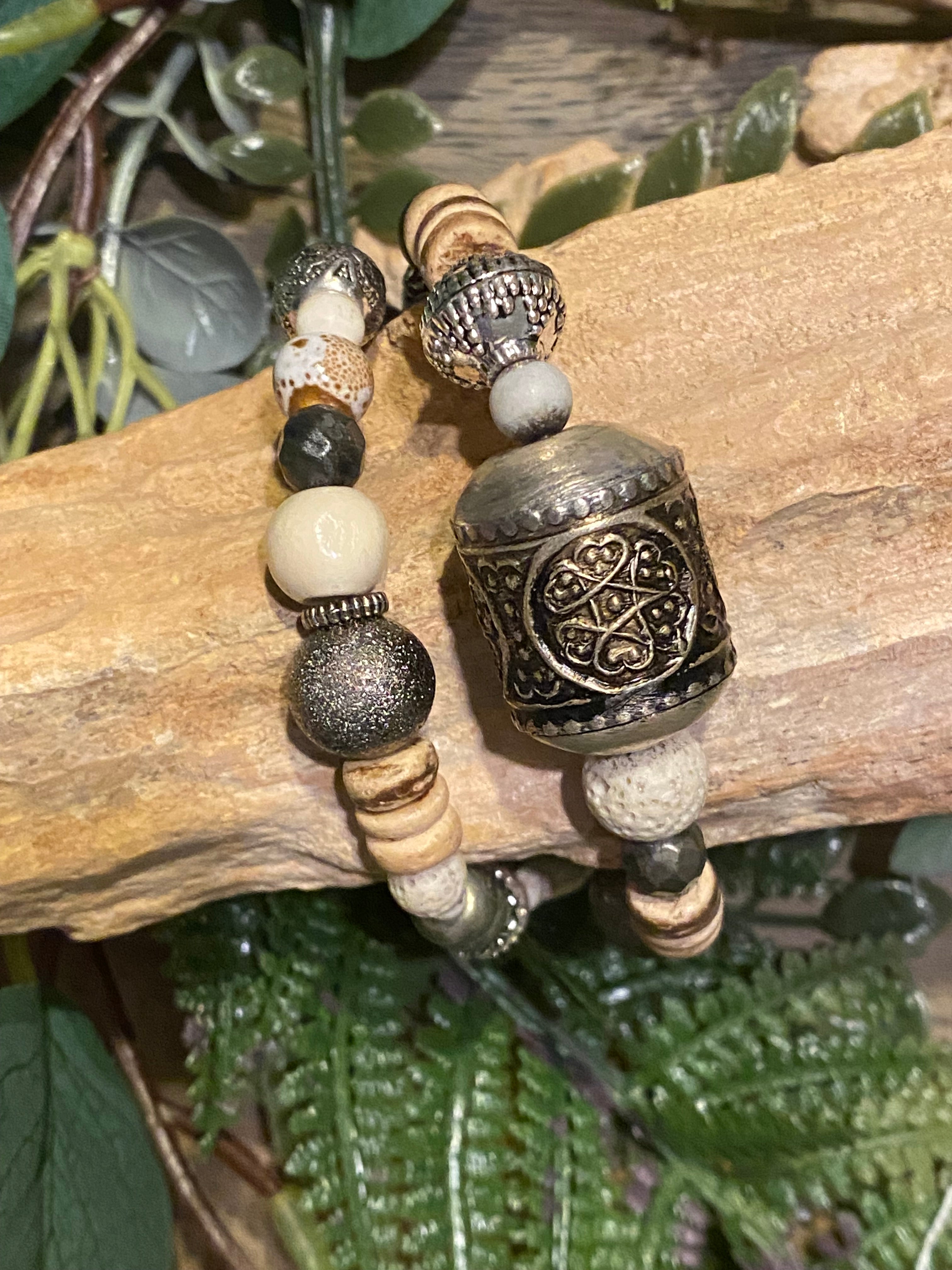 Georgia Natural Iguan Bracelet