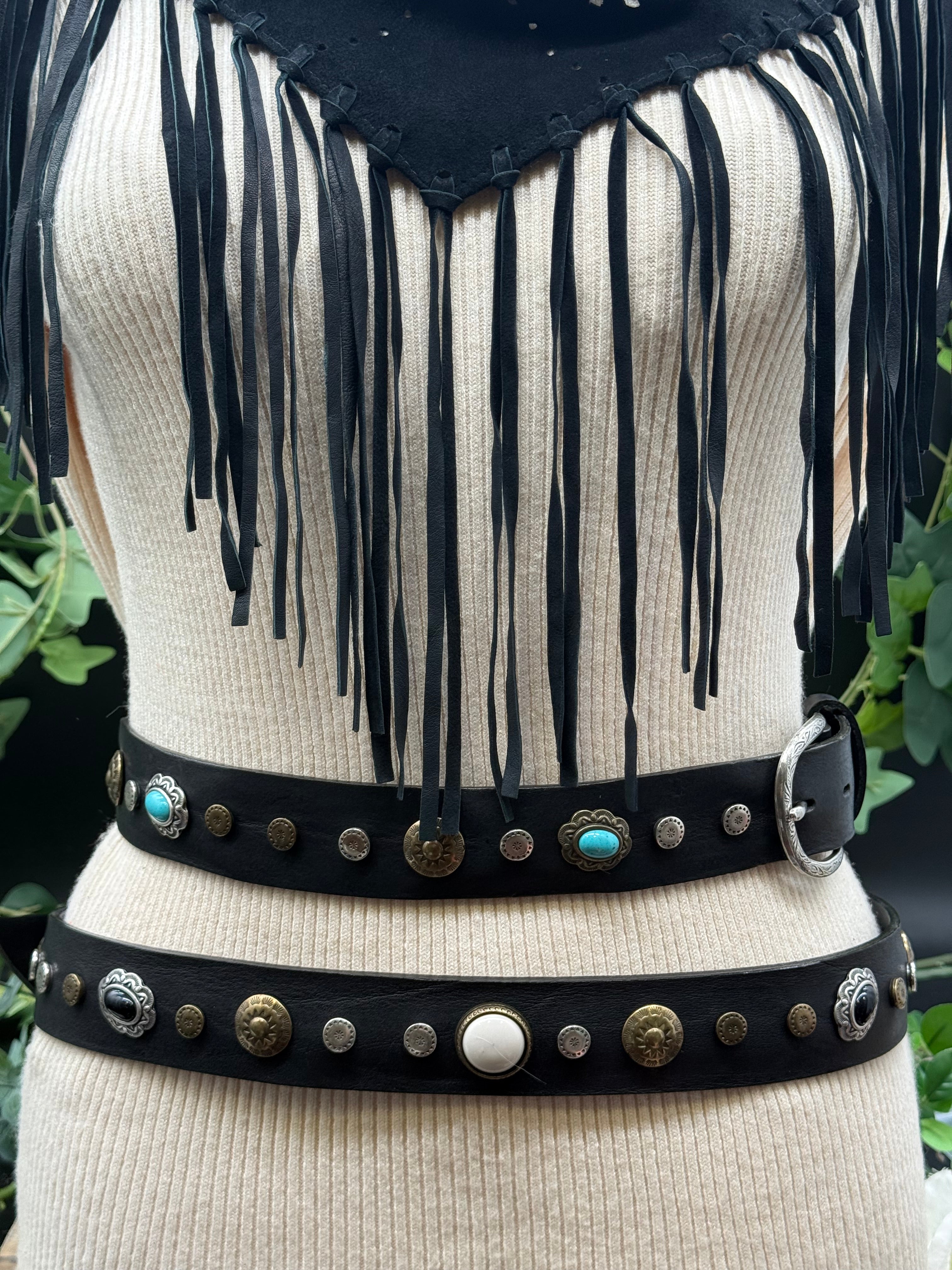 Ceinture Rivets et Pierres Yolète