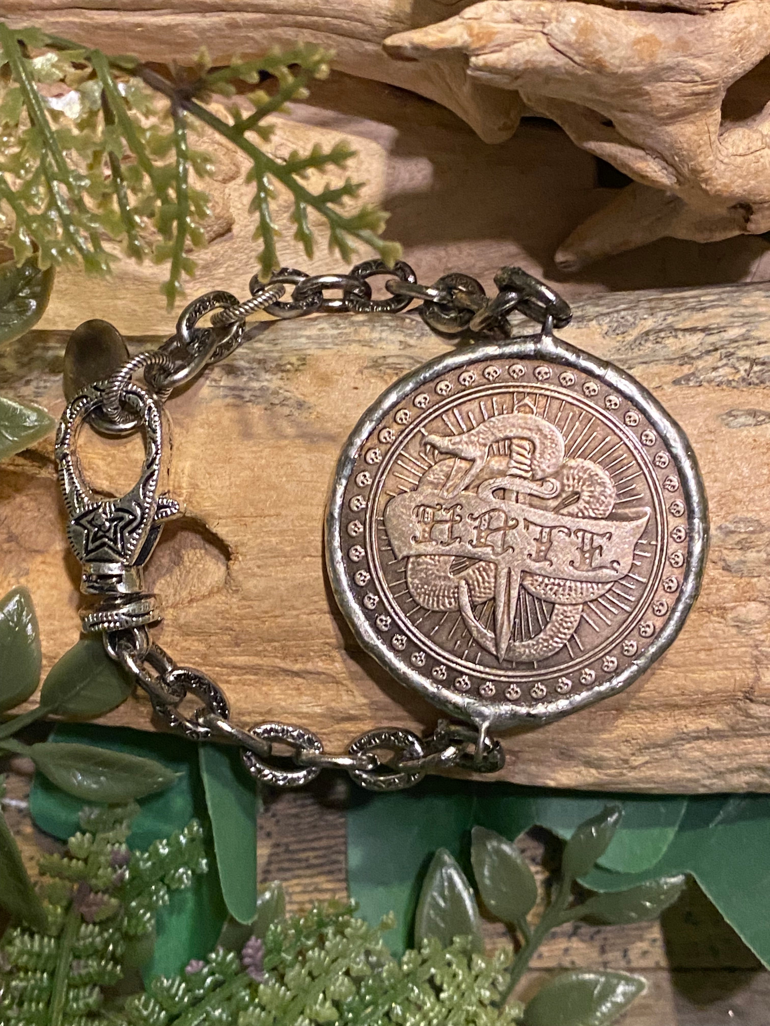 Laurel Iguan Bracelet