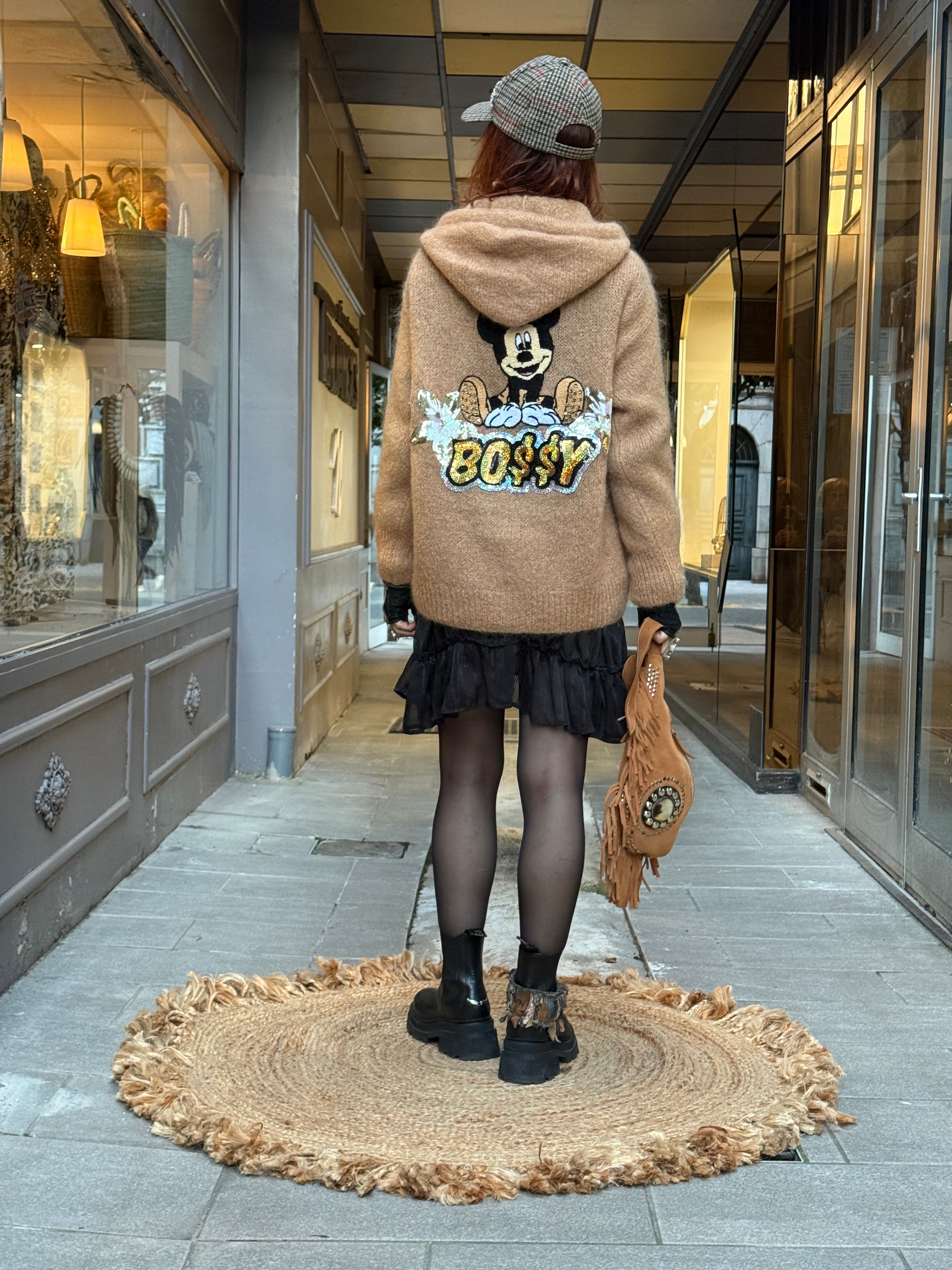 Pull Capuche Poupée de Soie