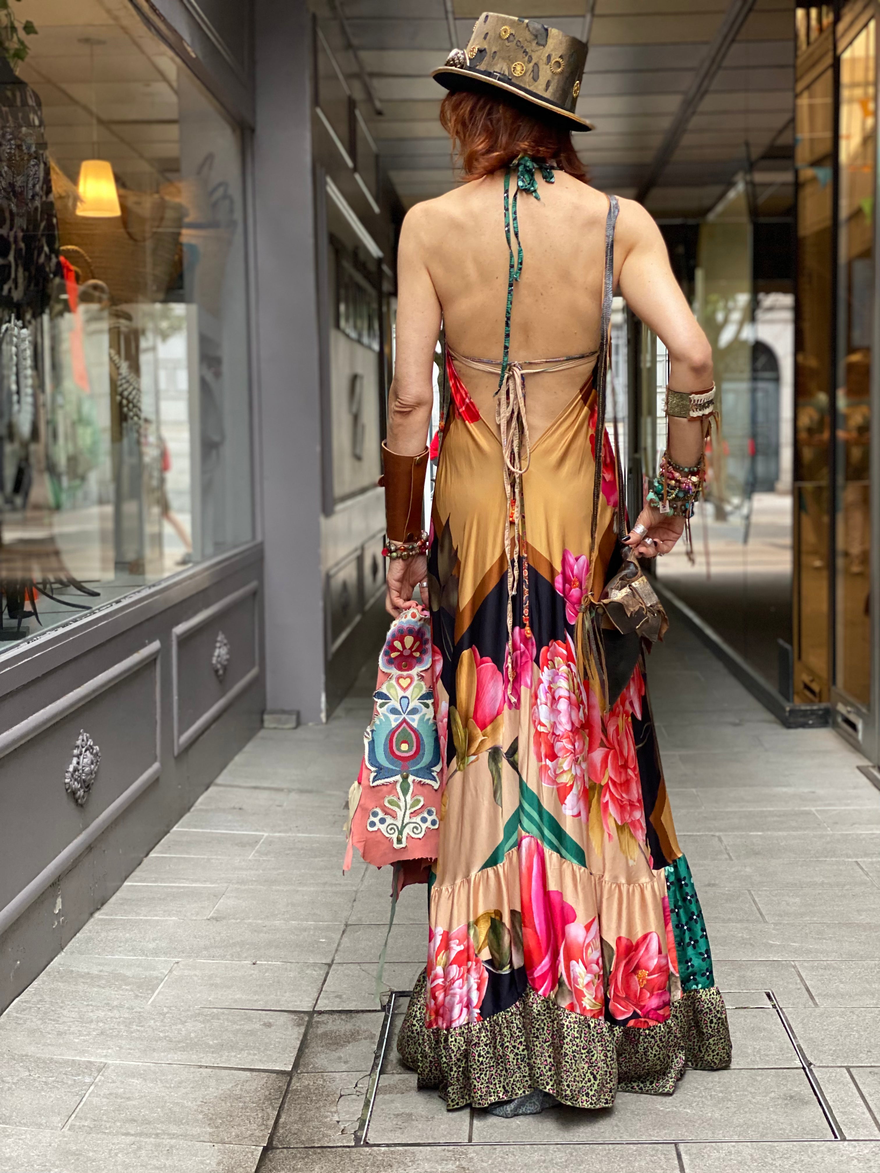 Robe Dos nu Super Bloom