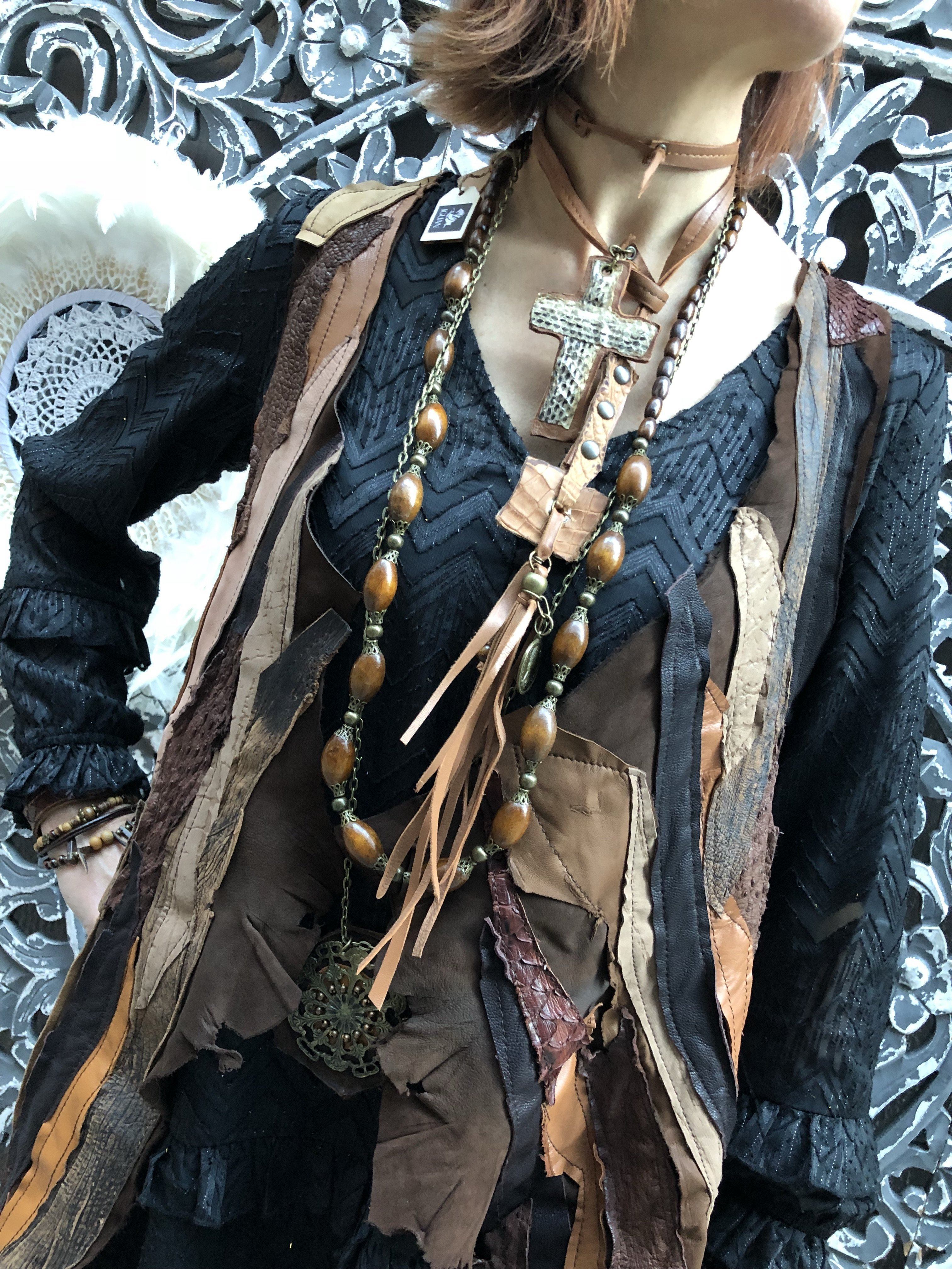Elisa Iguan Necklace