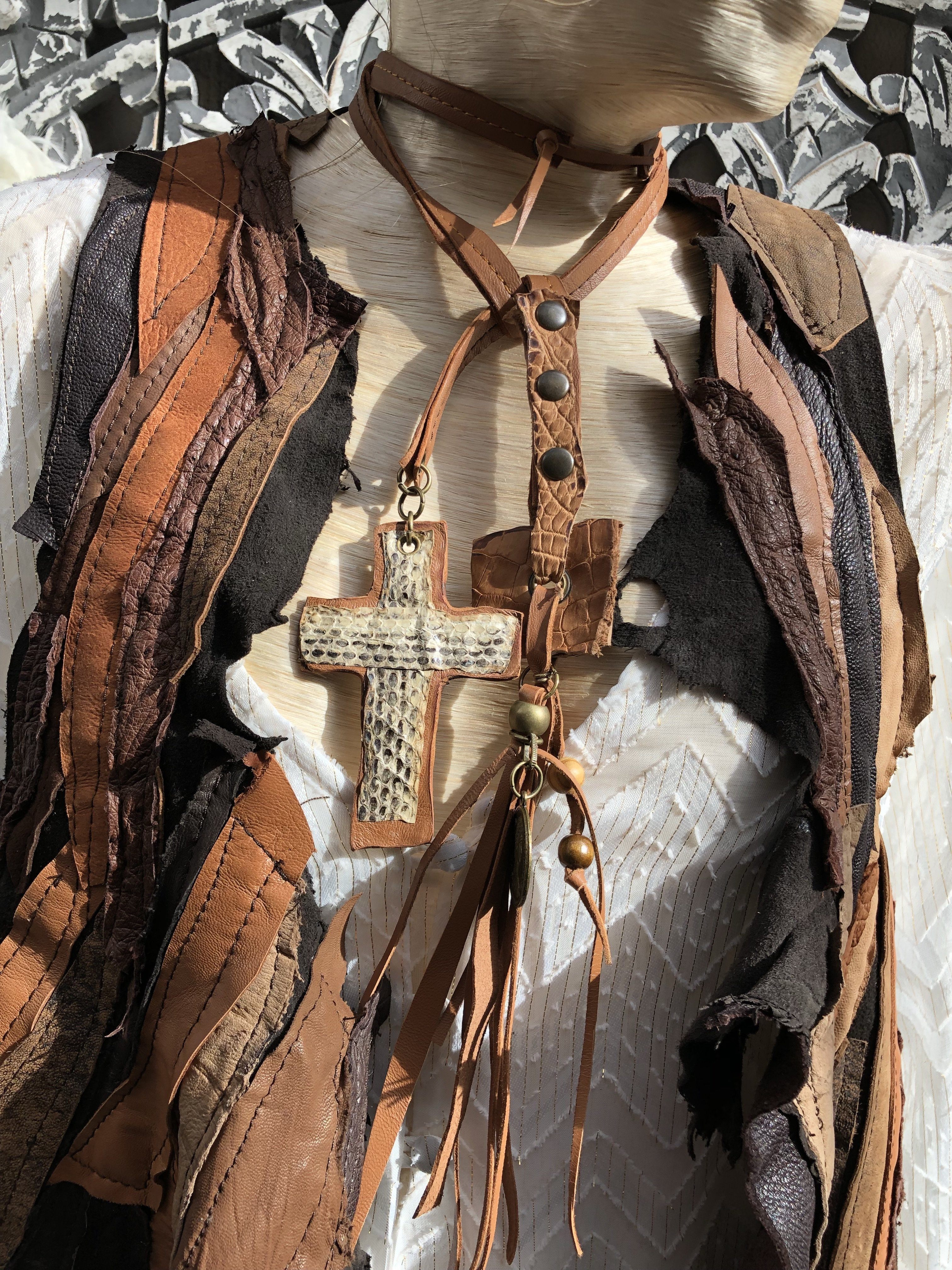 Elisa Iguan Necklace