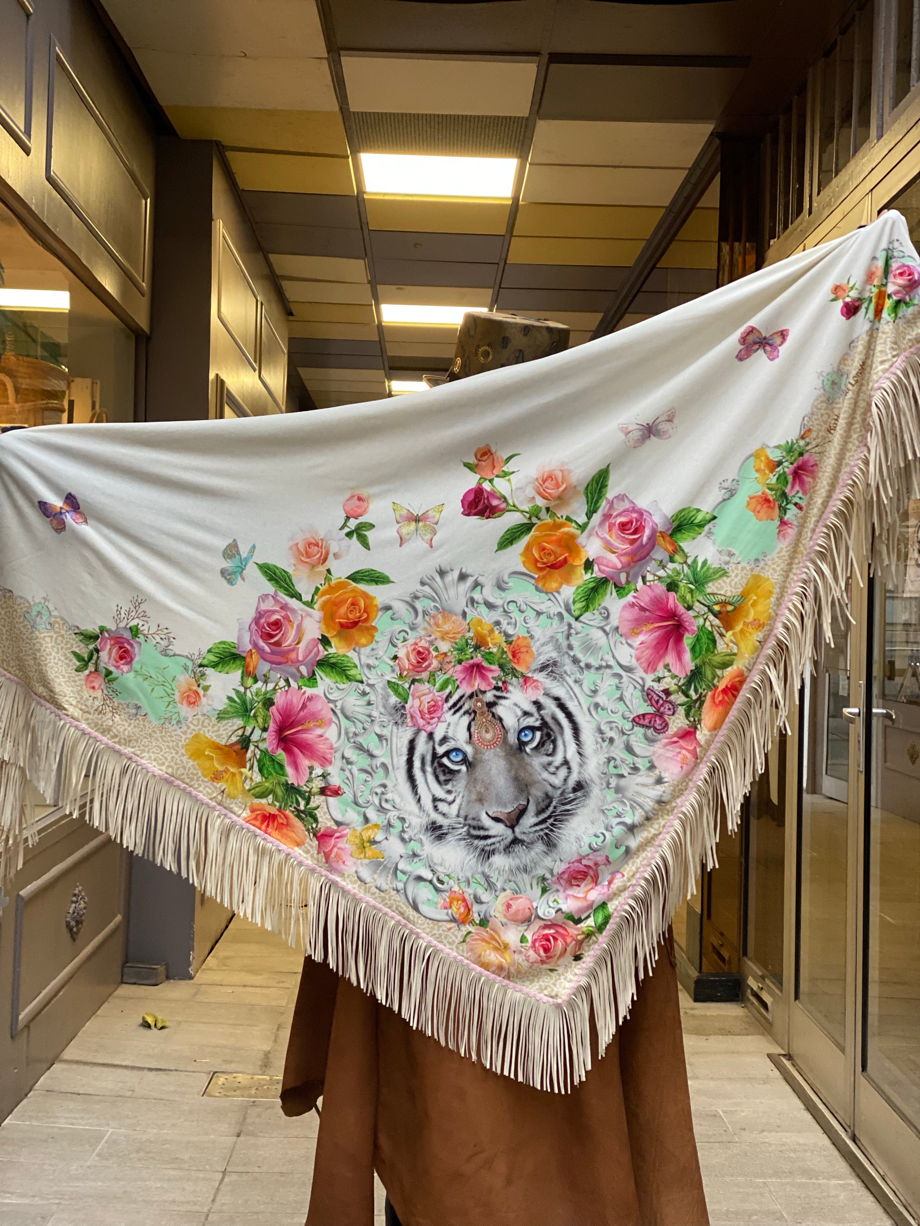 Hawea Katherina Loretta Shawl