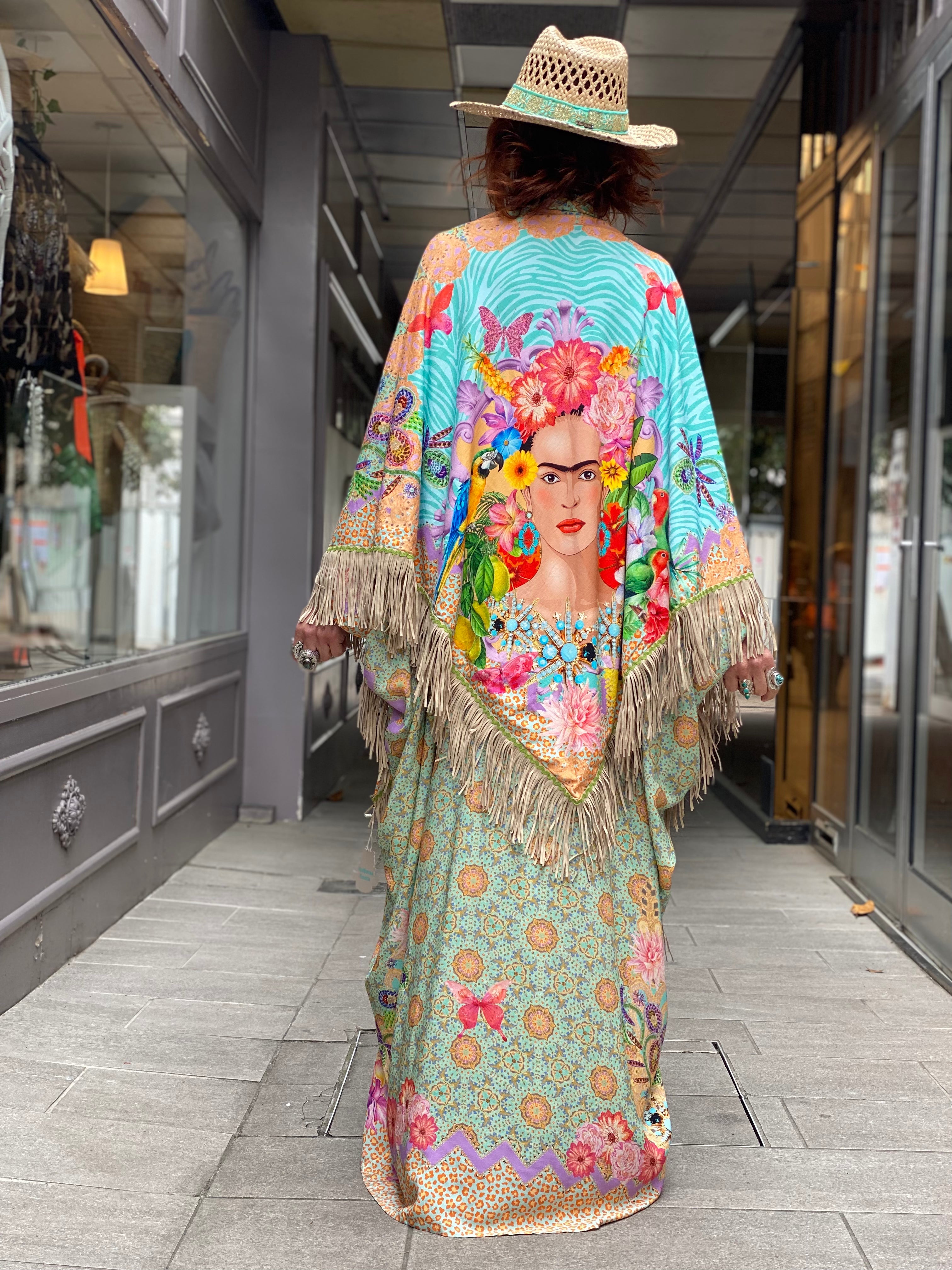 Frida Katherina Loretta Shawl