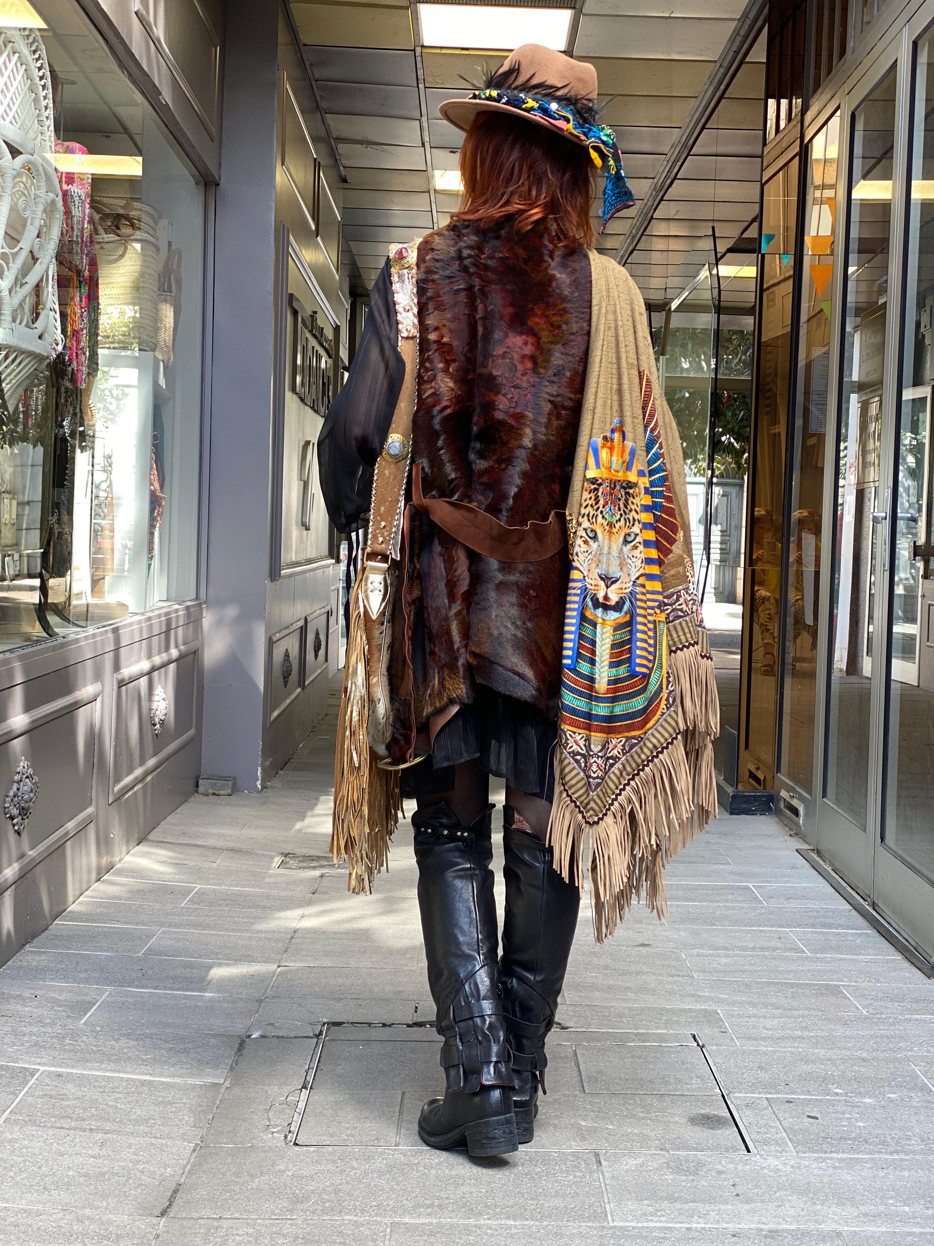 Yanara Katherina Loretta Shawl