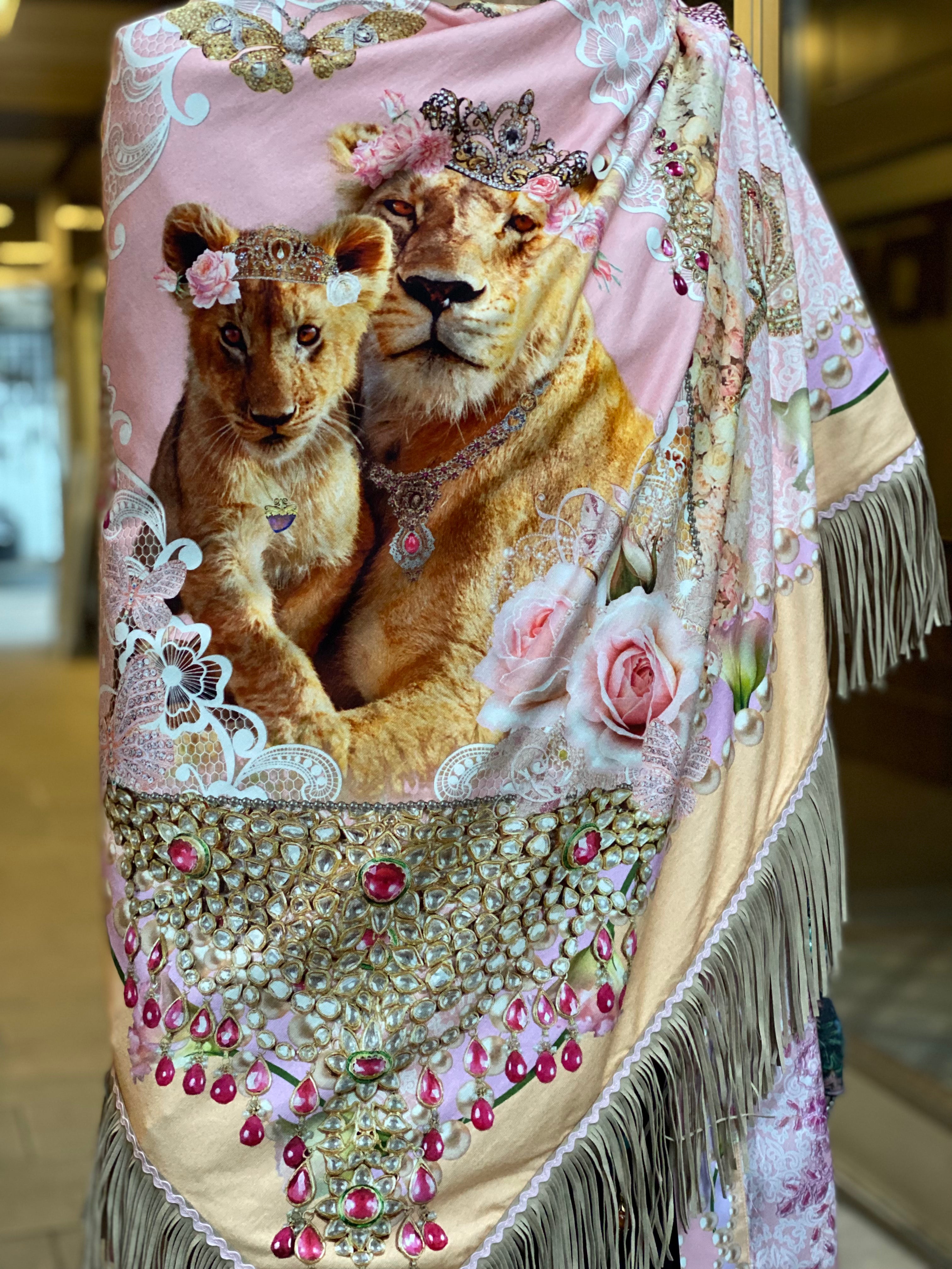 Nala Katherina Loretta Shawl