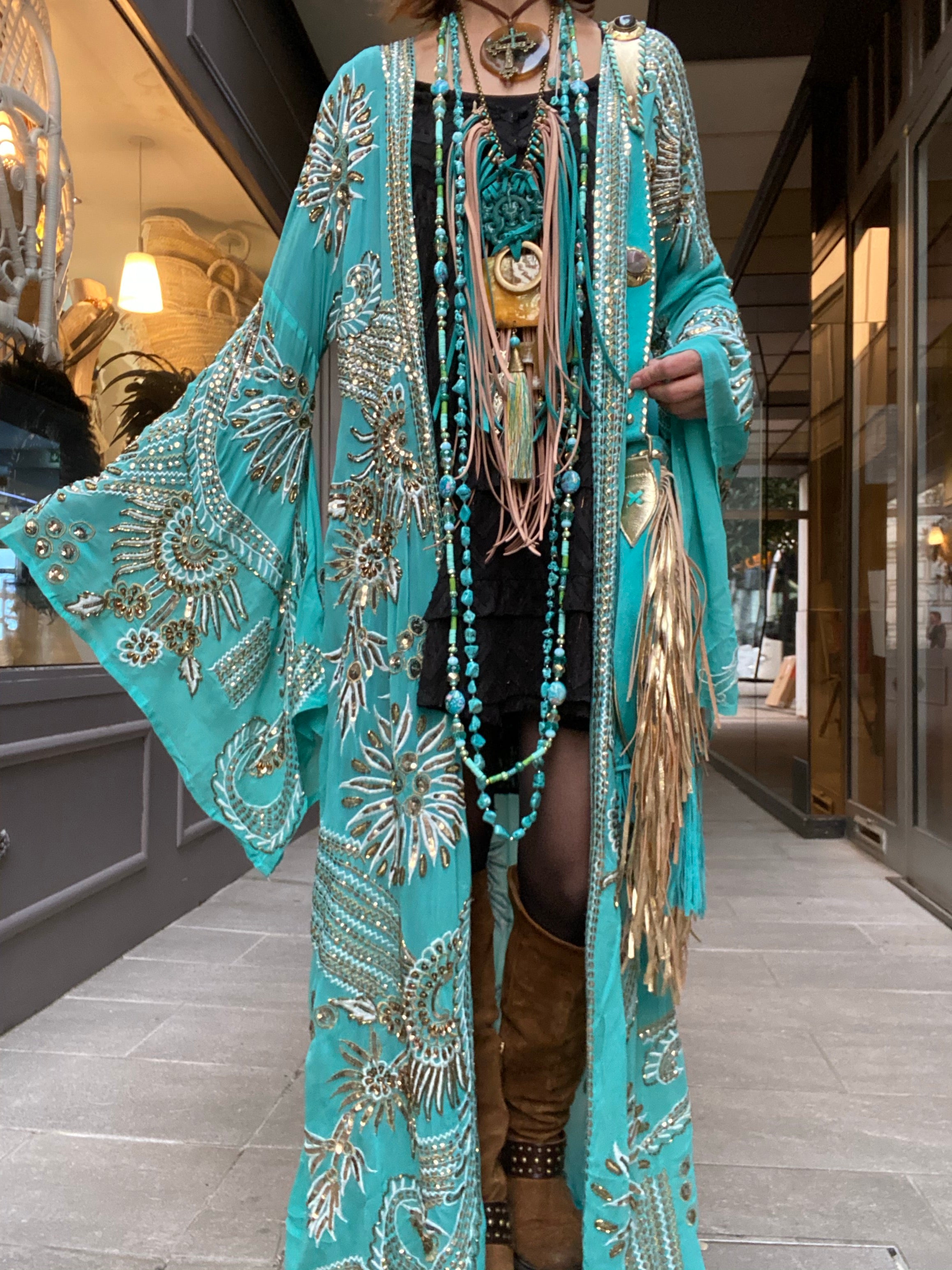 Mamz'elle Zoé long embroidered kimono