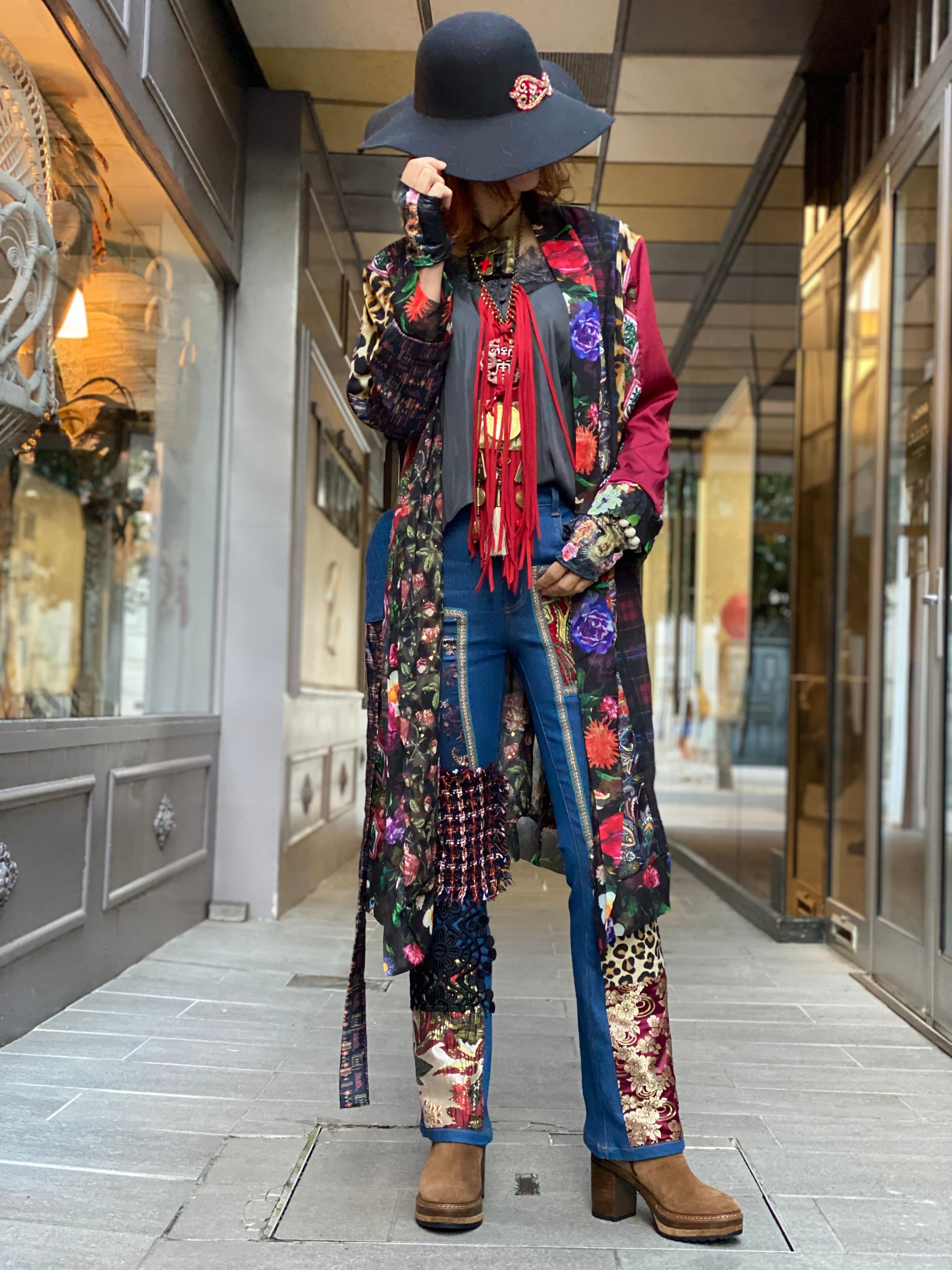FBI Kimono Amuse