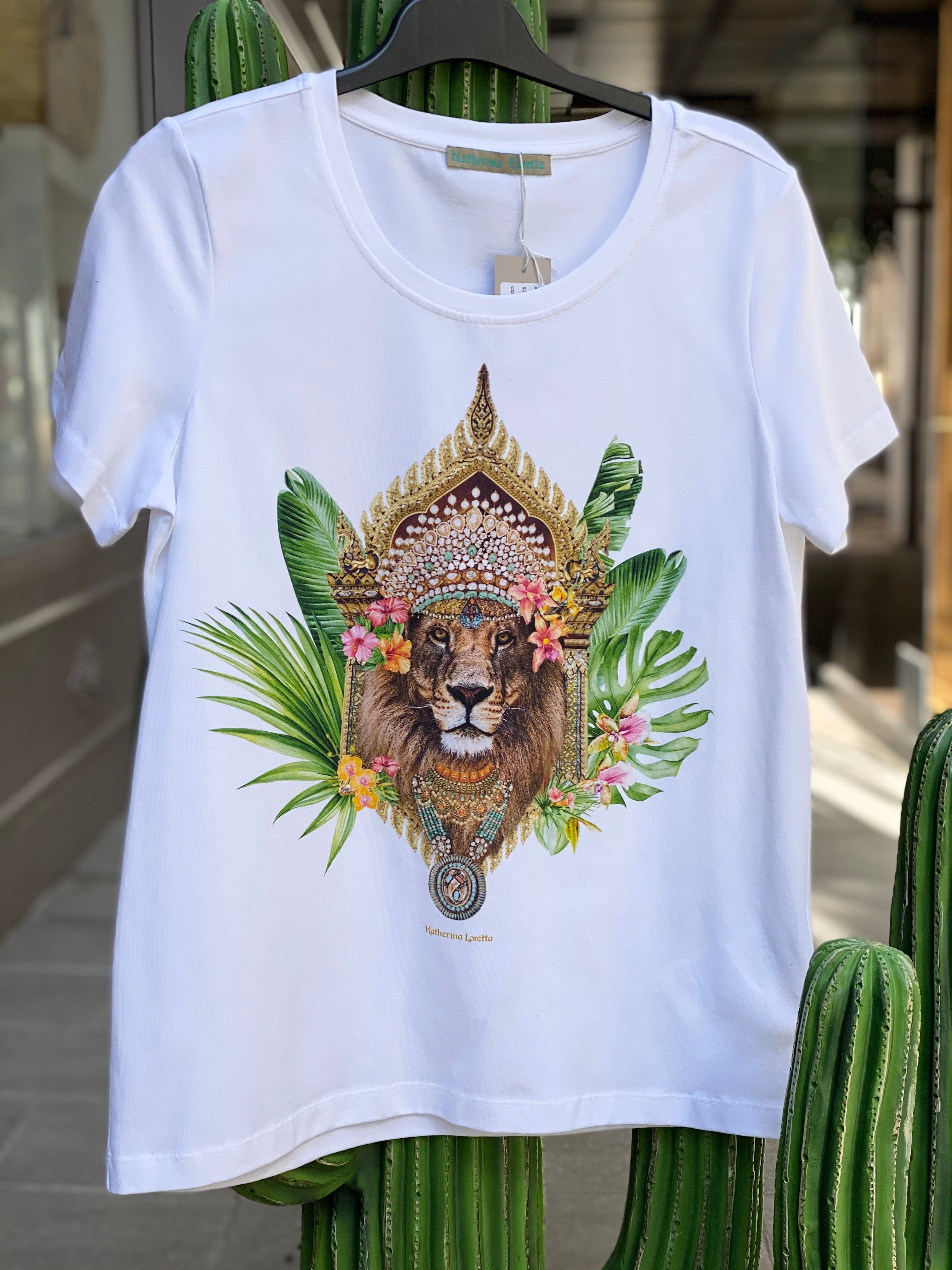 Hidden Paradise Katherina Loretta T-shirt