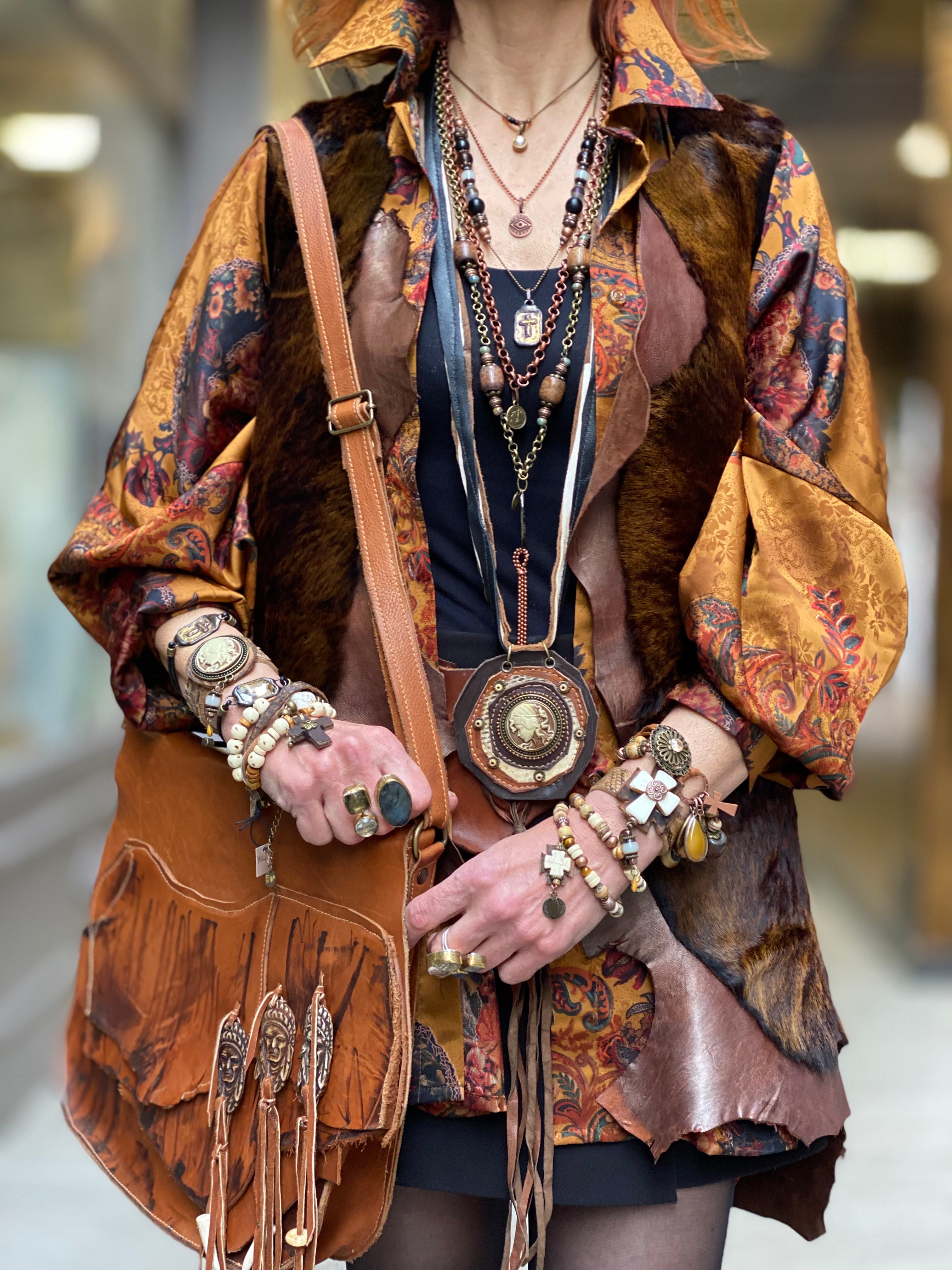 Manël Iguan necklace