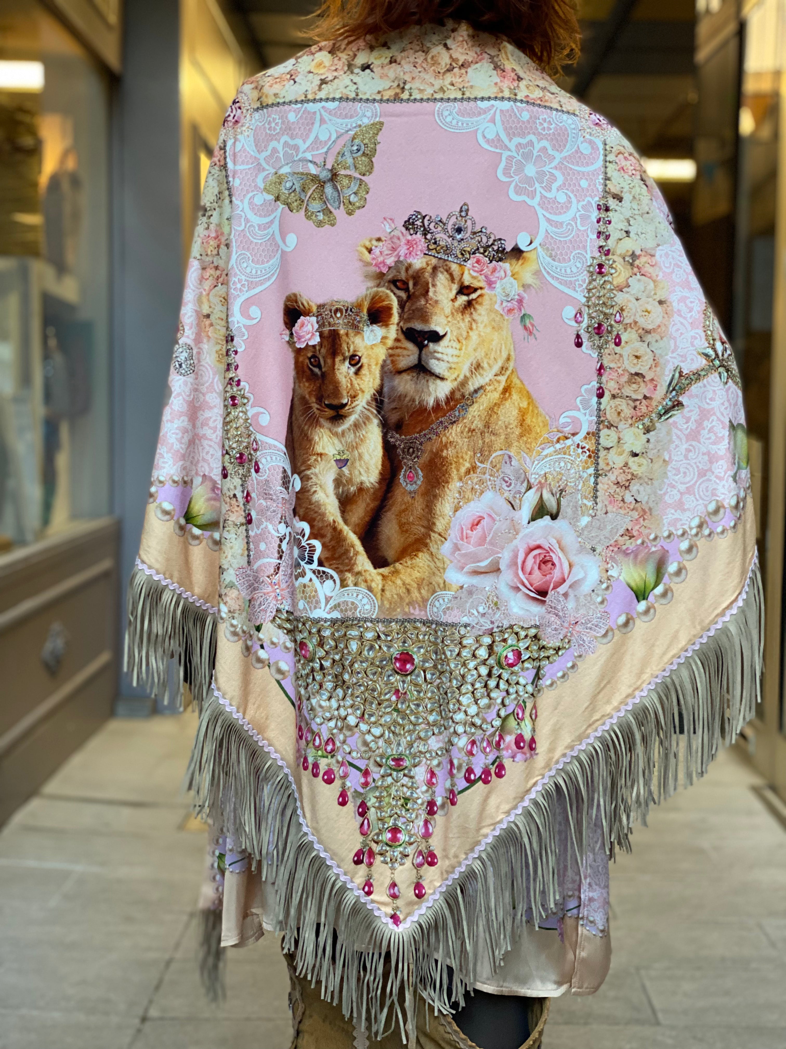 Nala Katherina Loretta Shawl