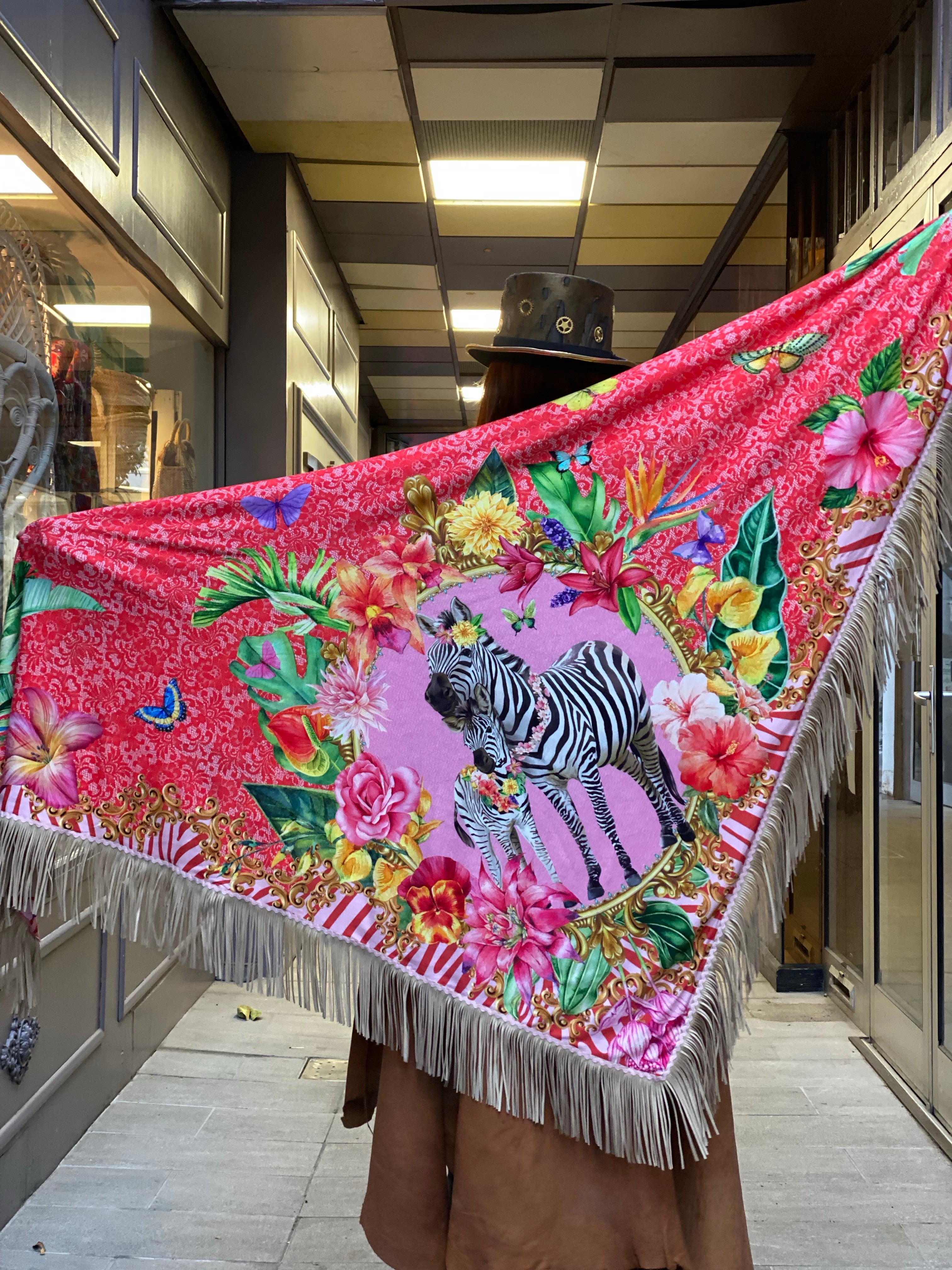 Nohéa Katherina Loretta Shawl