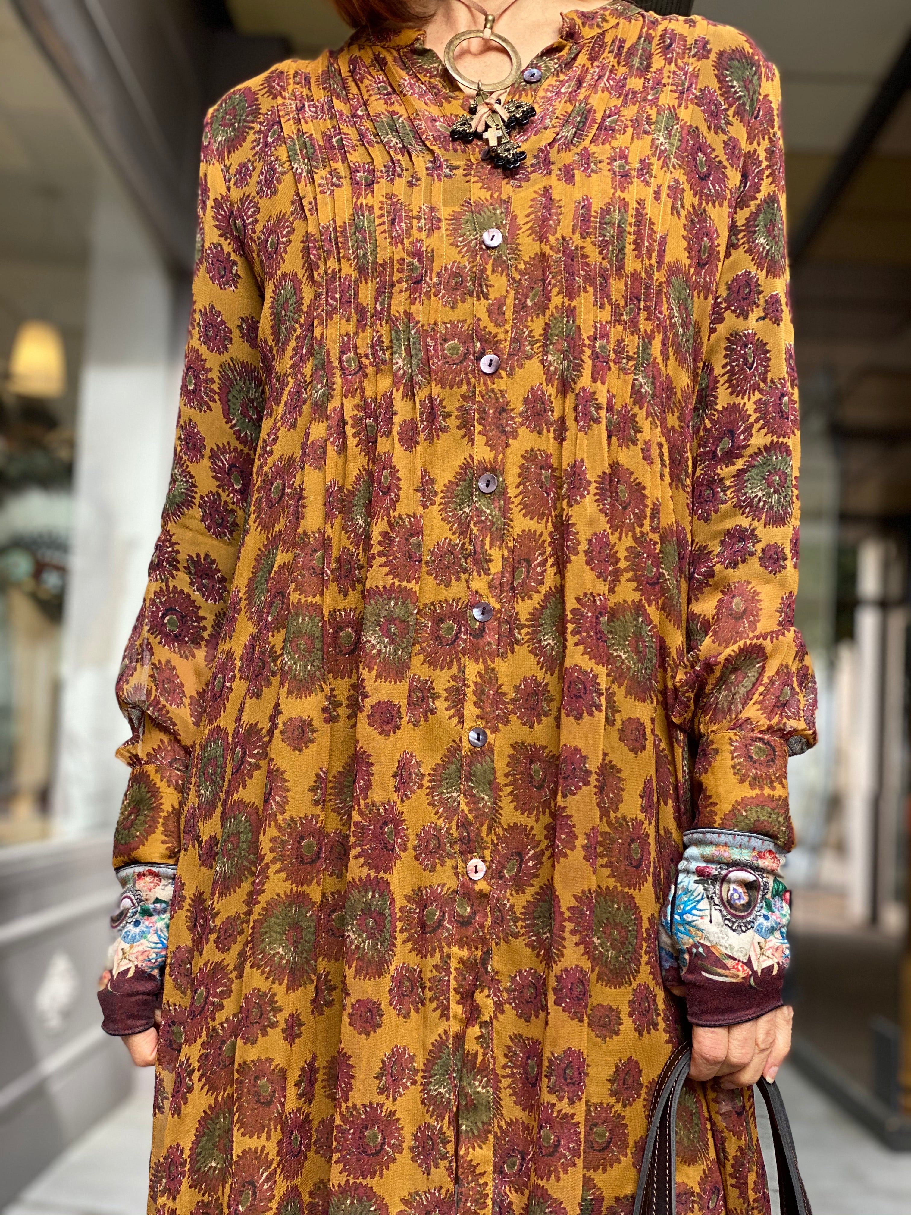 Robe Christine Sunflower Goldenrod Maison Hotel