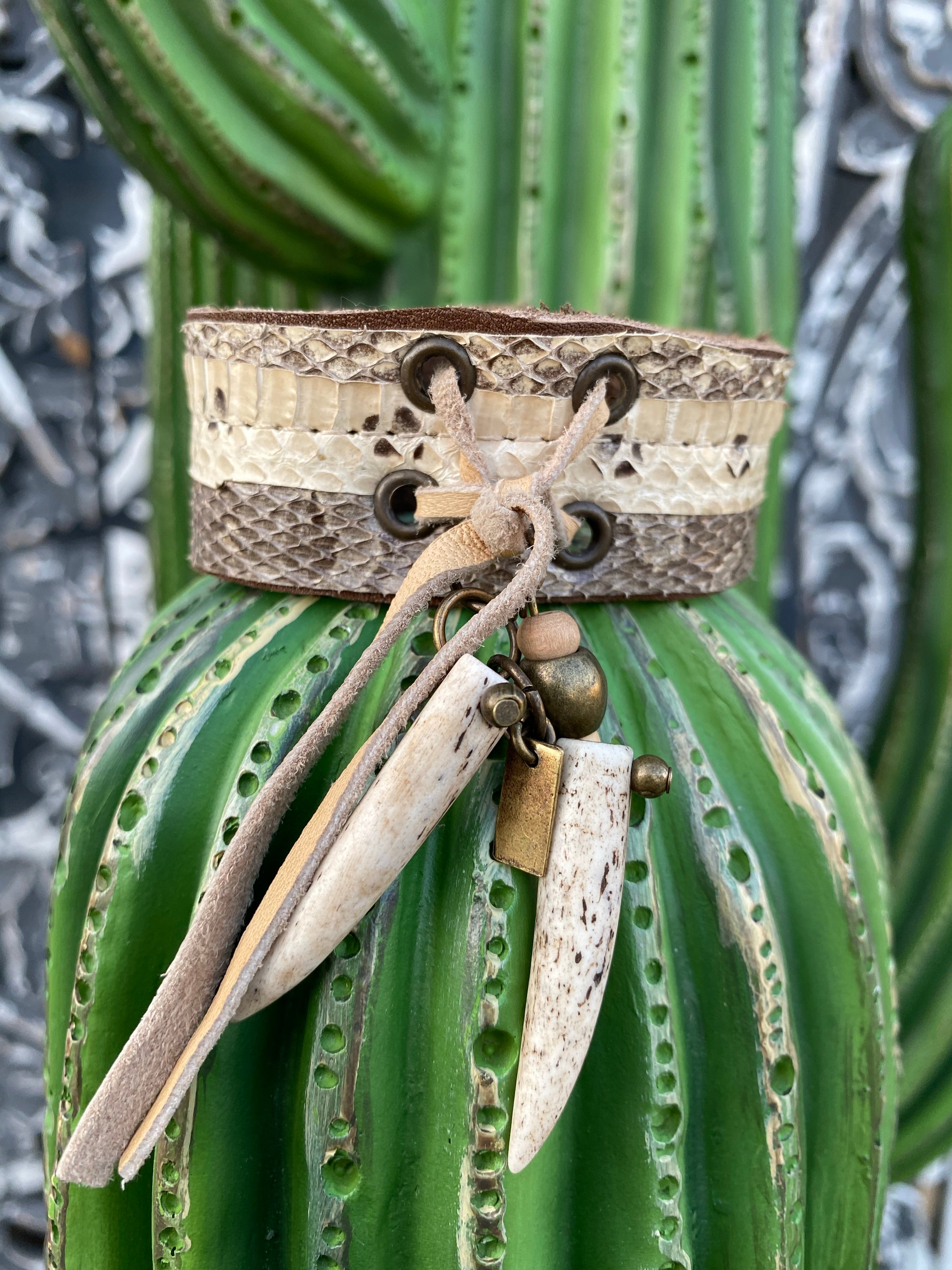 Aka Iguan Bracelet