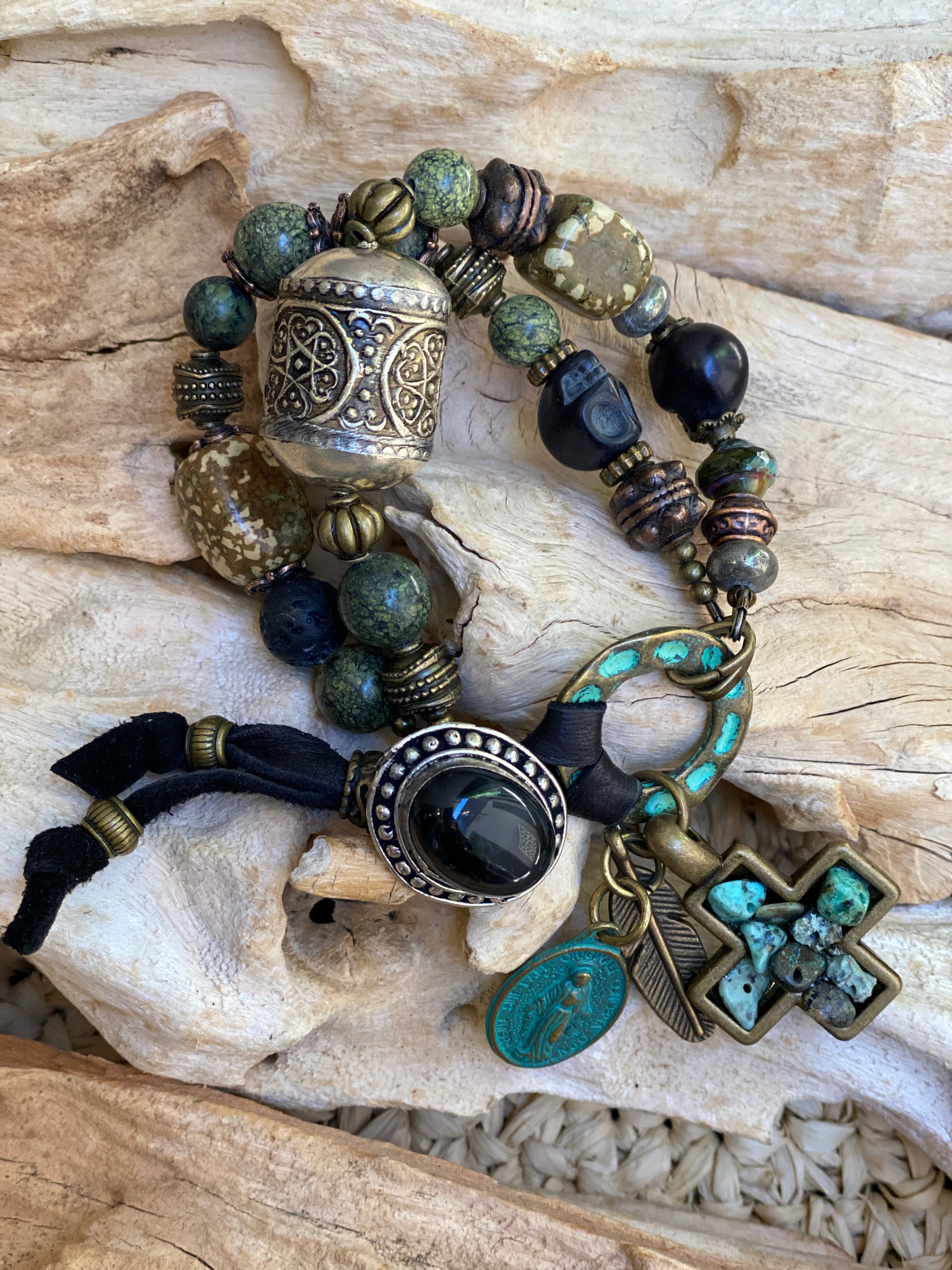 Zabi Iguan bracelet