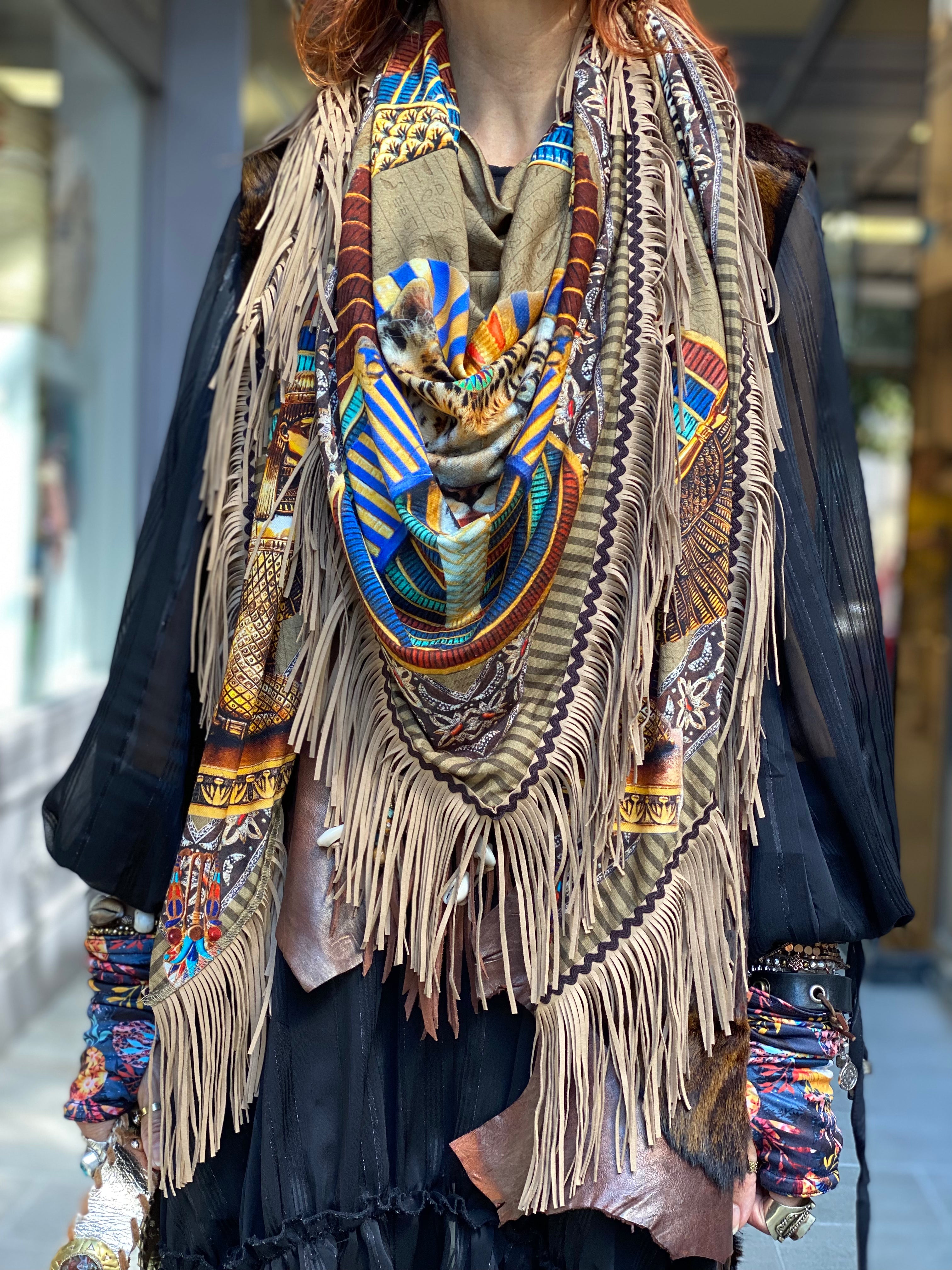 Yanara Katherina Loretta Shawl