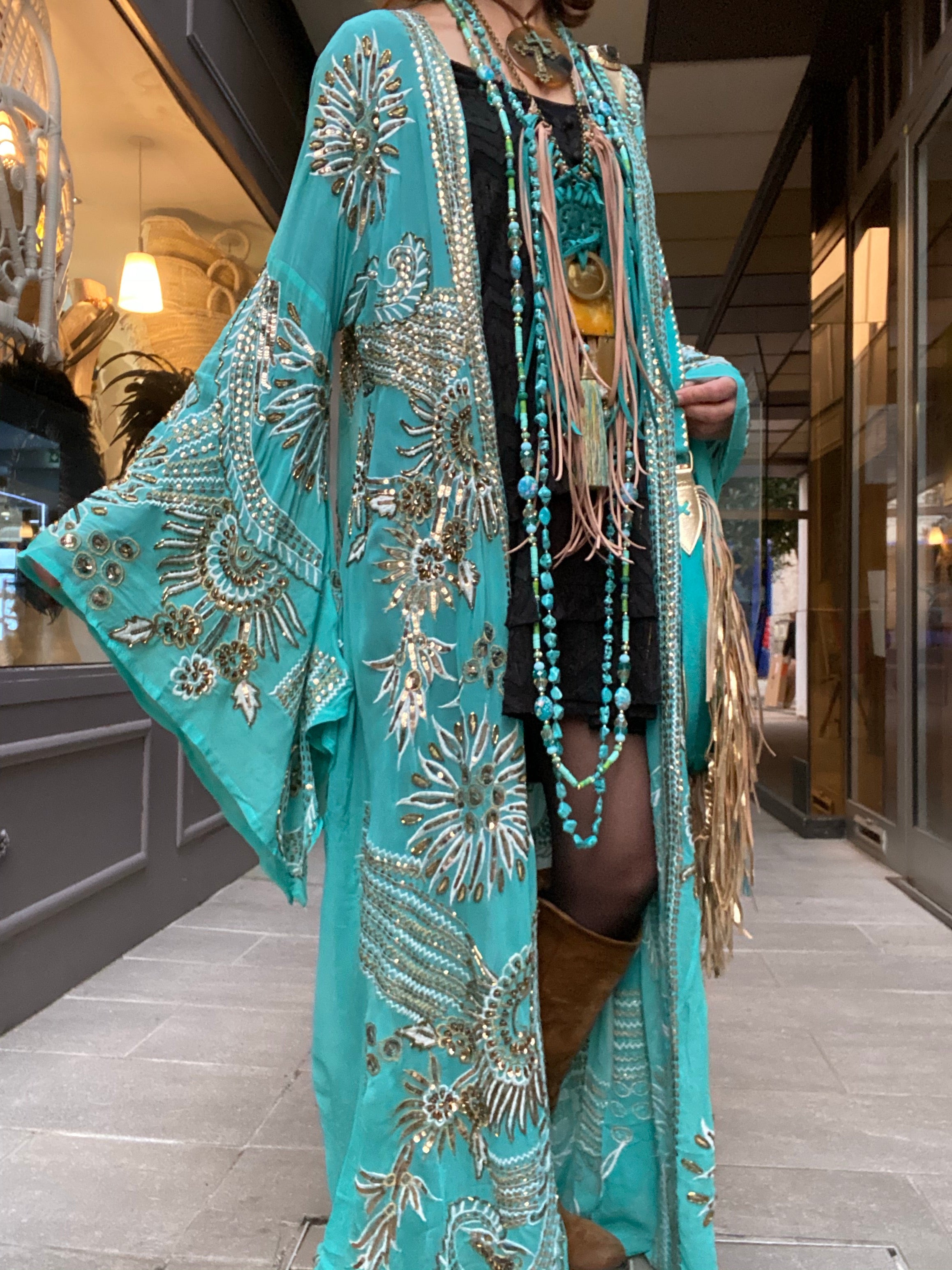 Mamz'elle Zoé long embroidered kimono