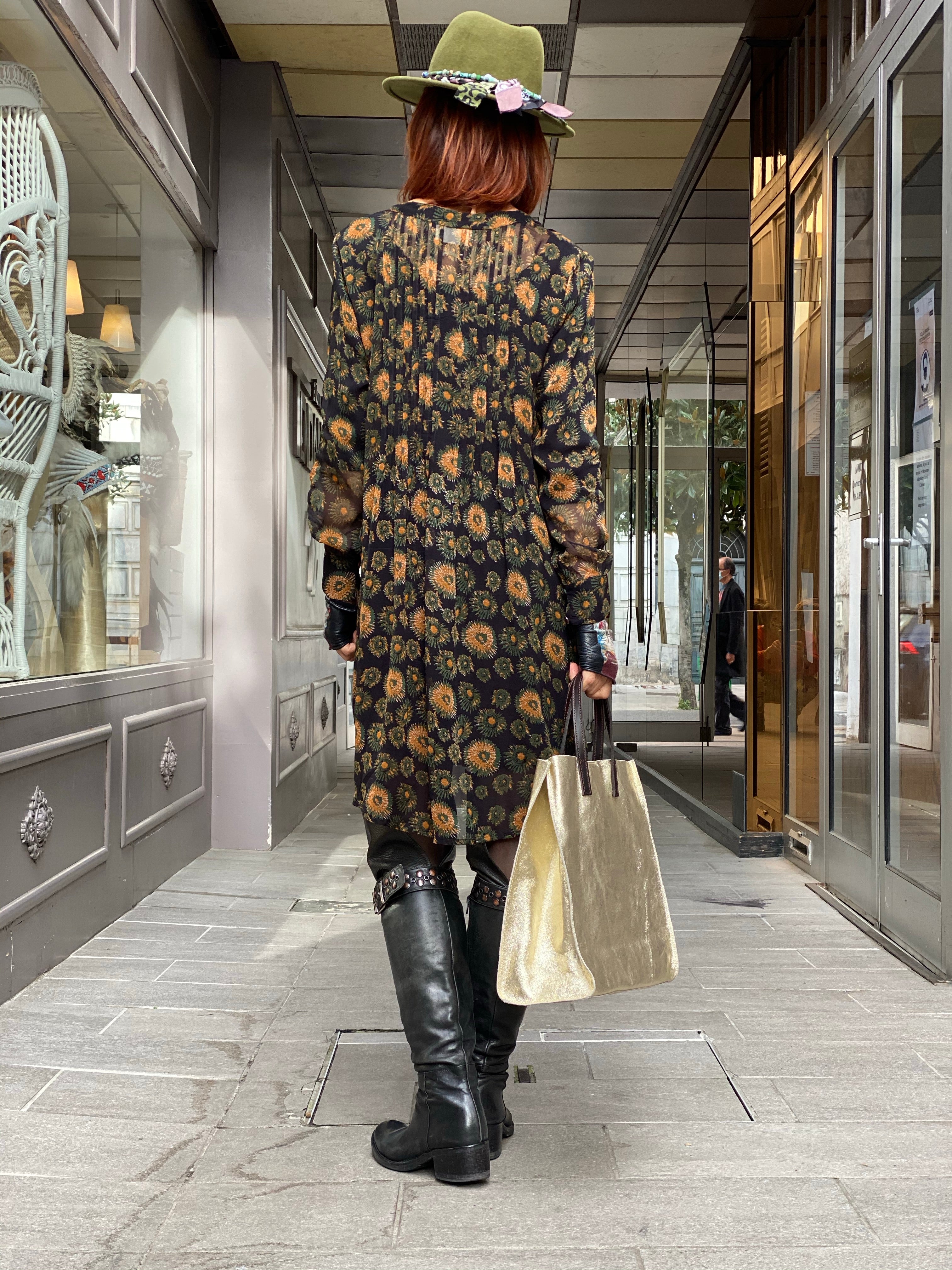 Robe Christine Sunflower Midnight Maison Hotel