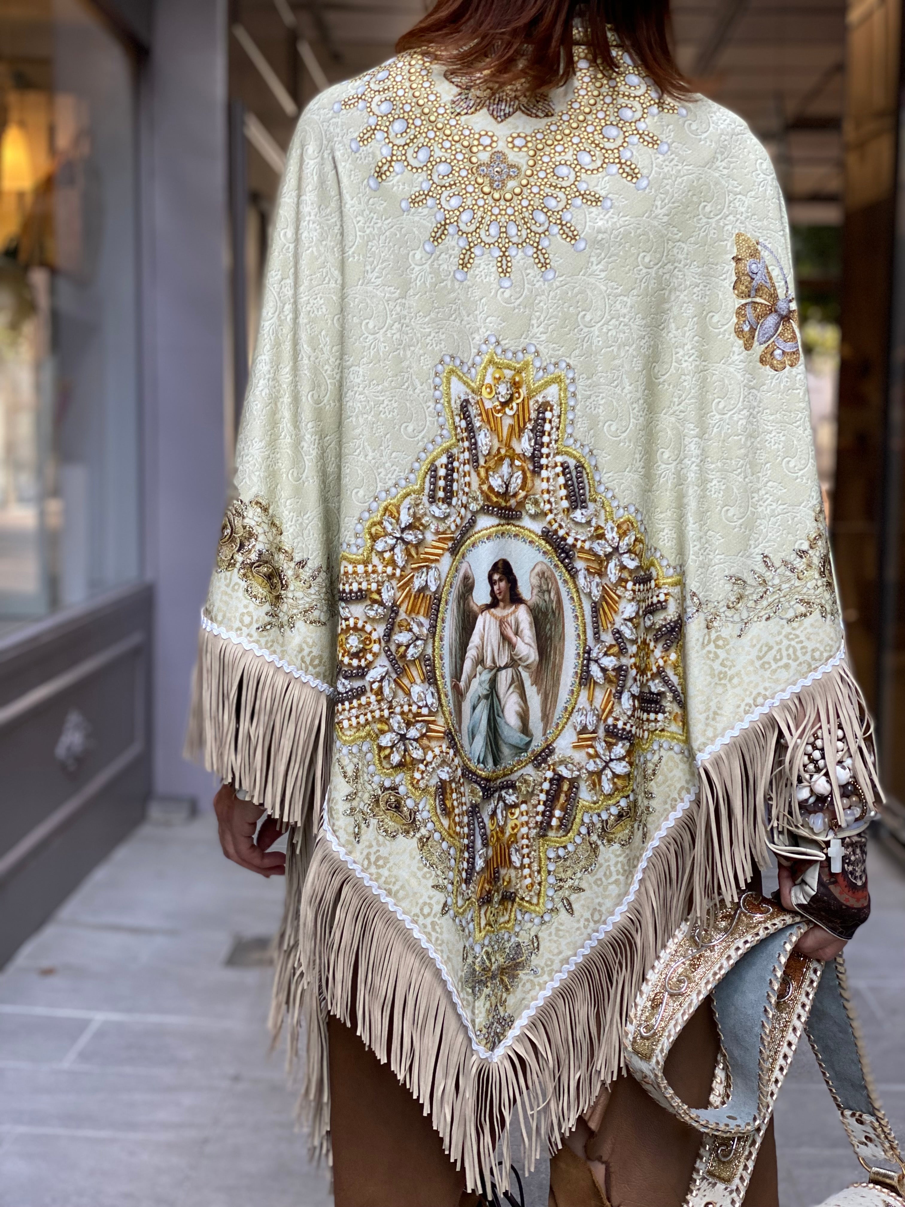 Evita Katherina Loretta Shawl