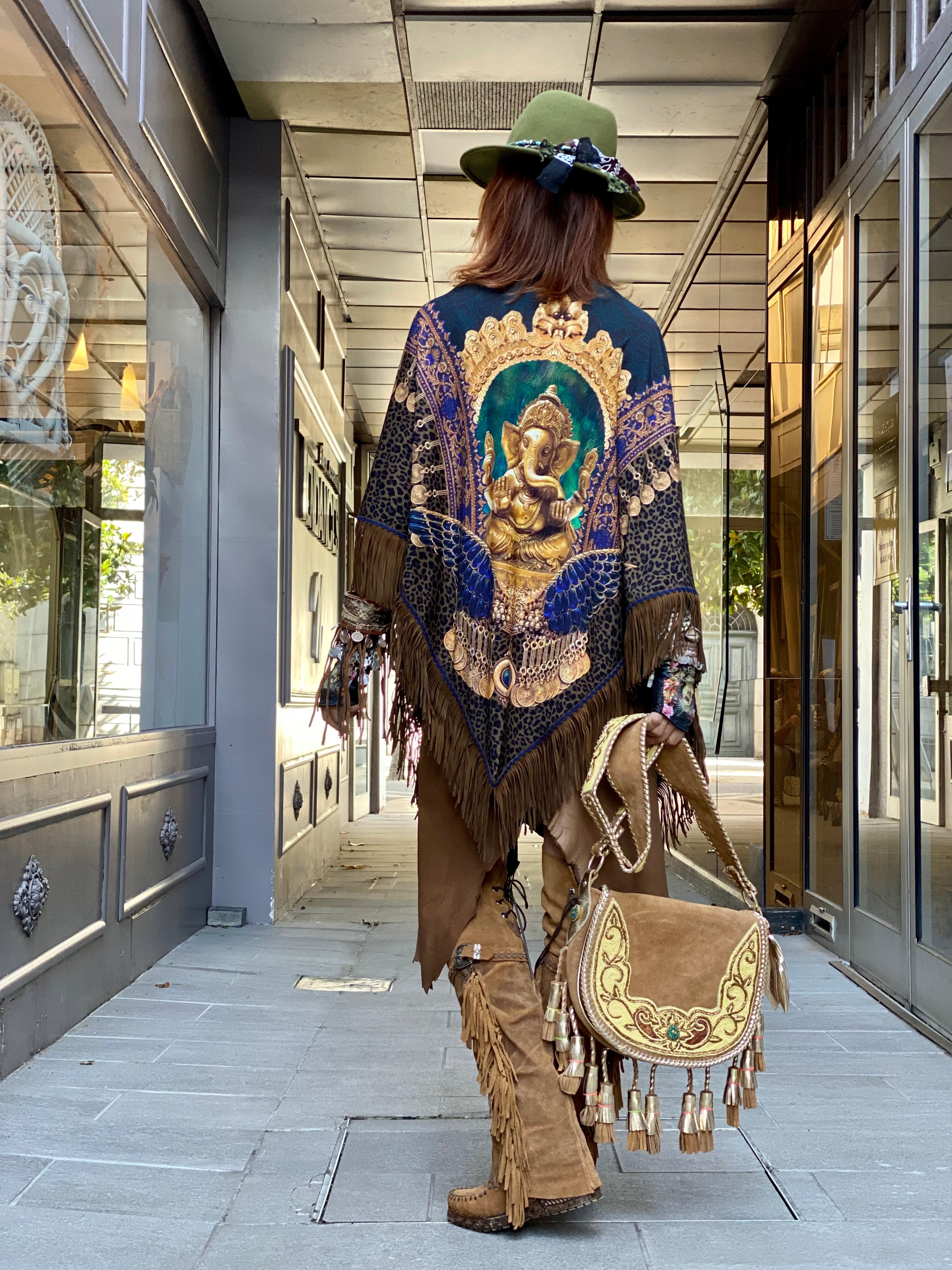 Gaya Shawl Katherina Loretta