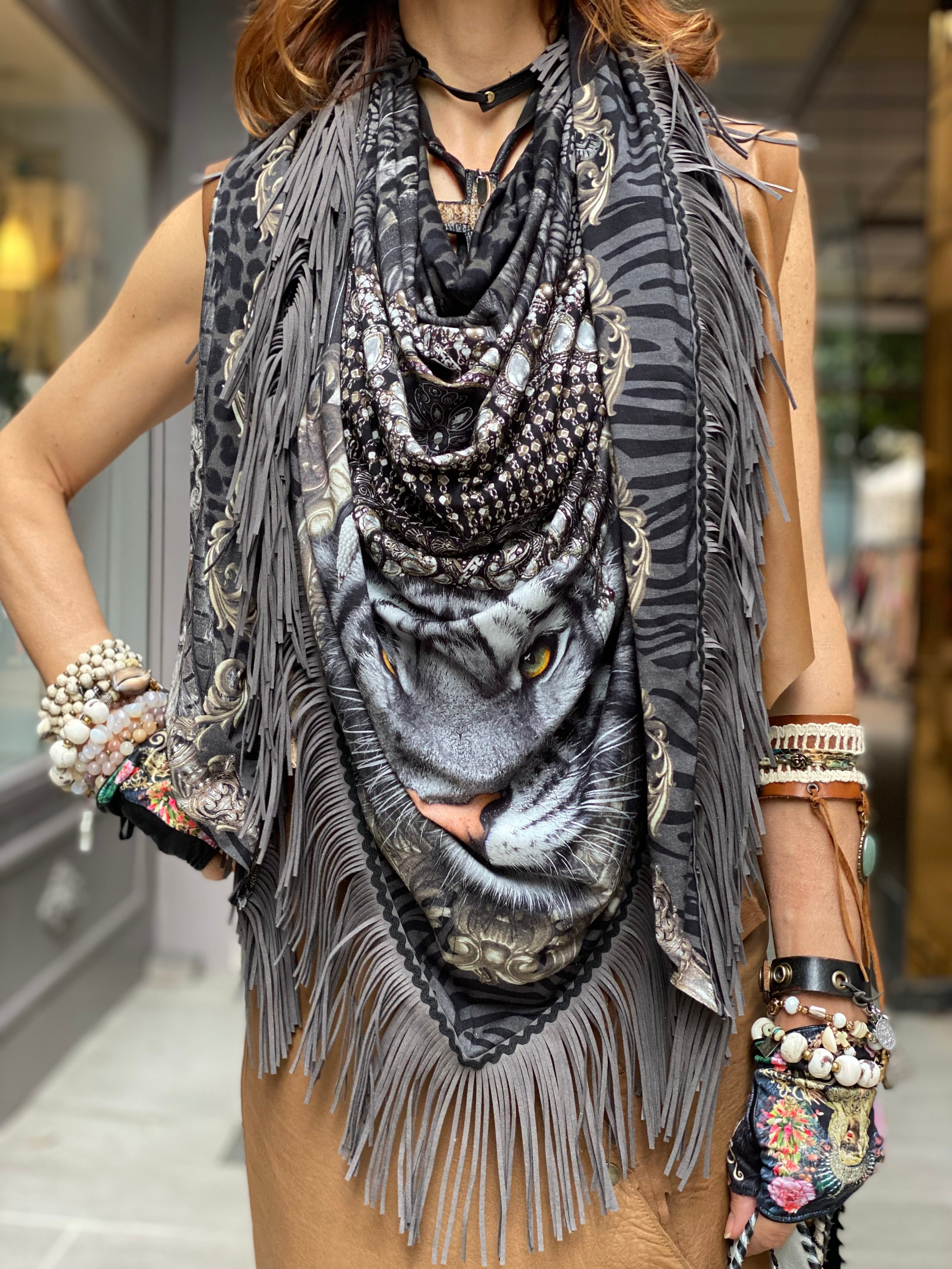 Zizis Shawl Katherina Loretta