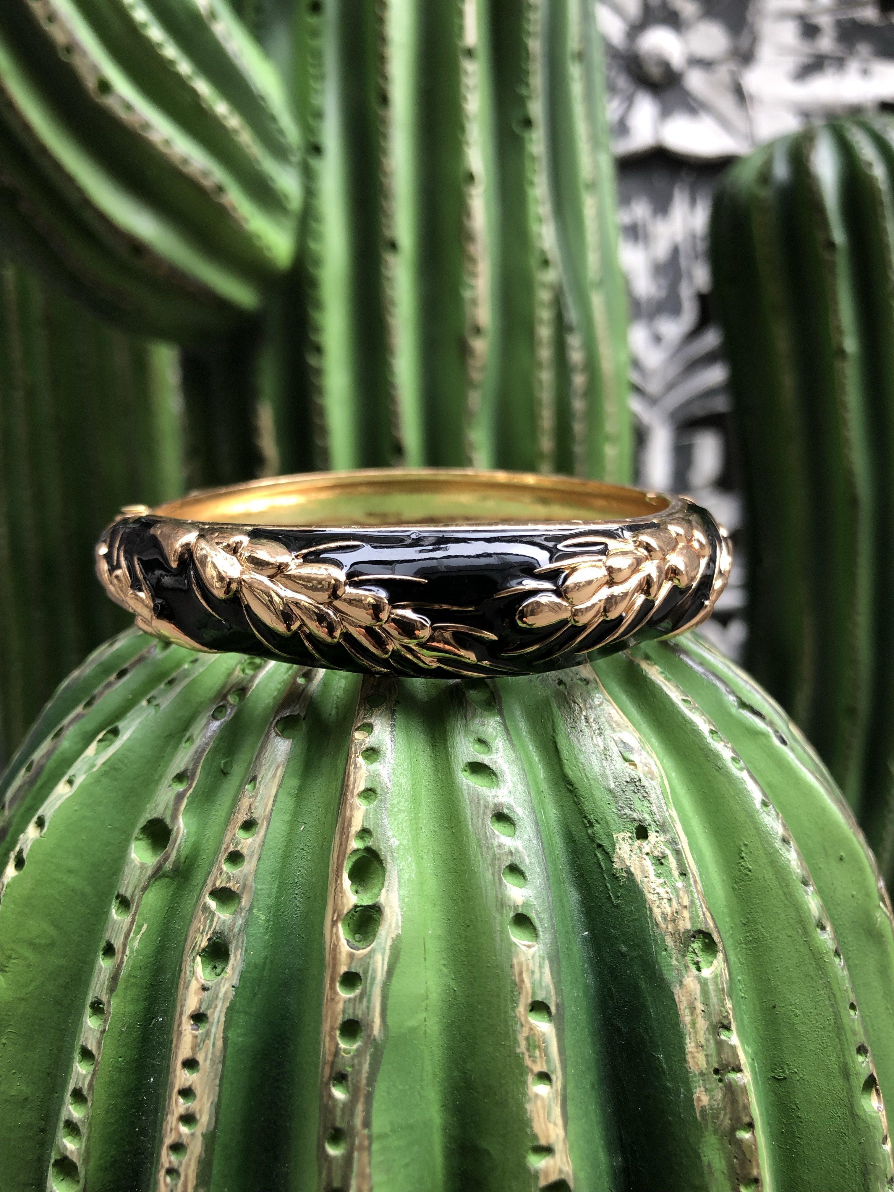 Amok ear Argelouse bangle