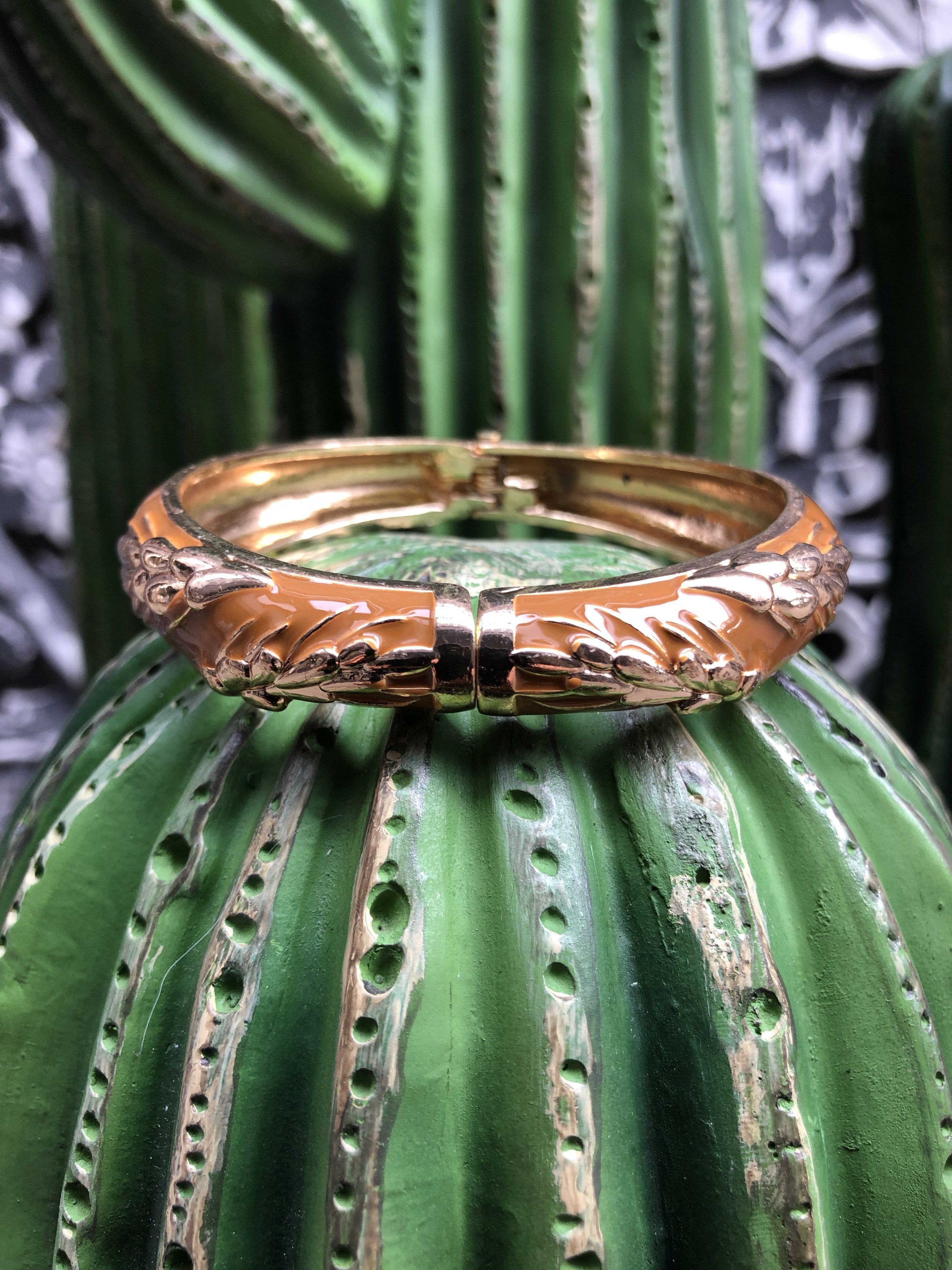 Amok ear Argelouse bangle