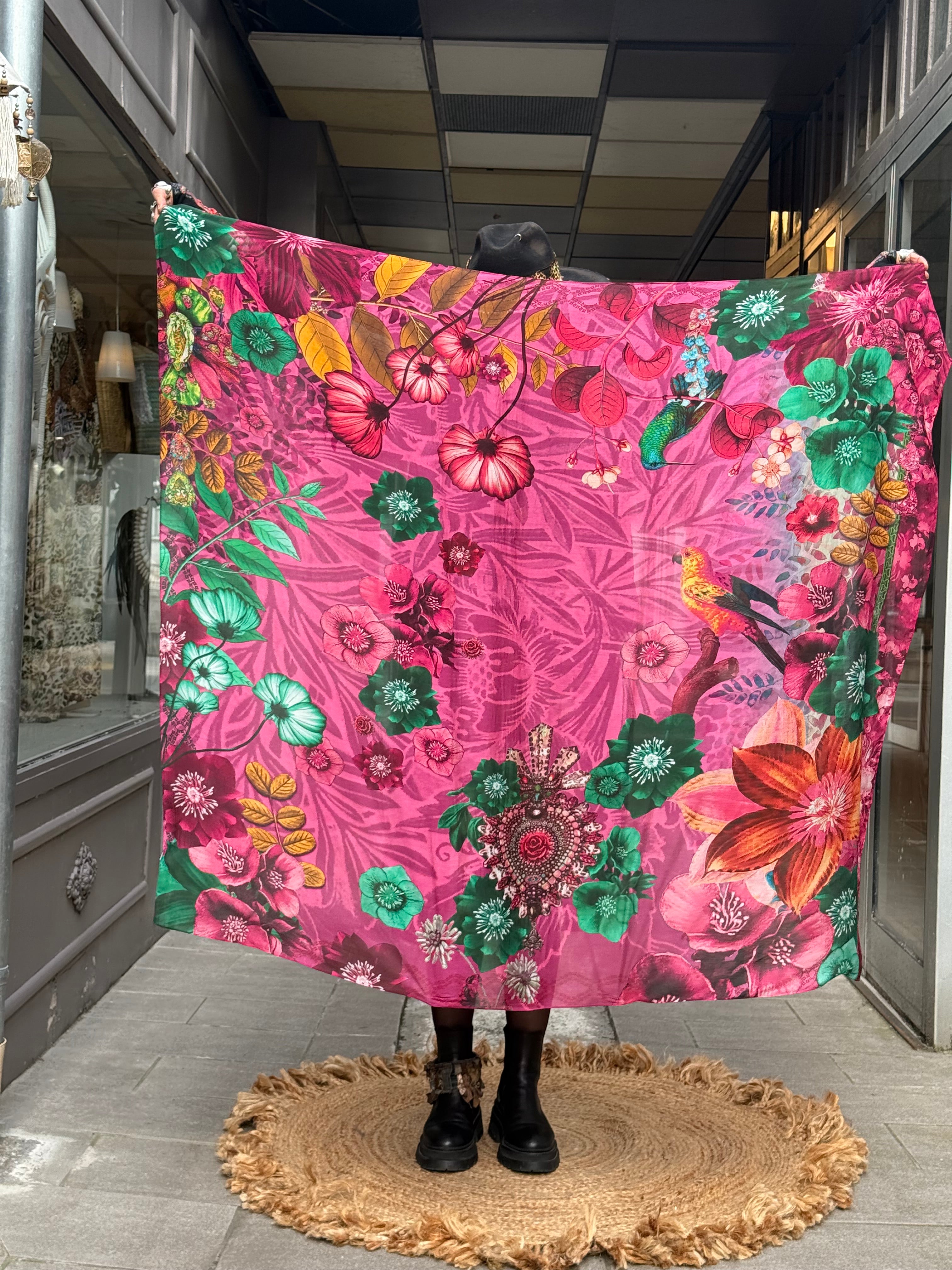 Grand Carré Modal Amulette Rose Brokante