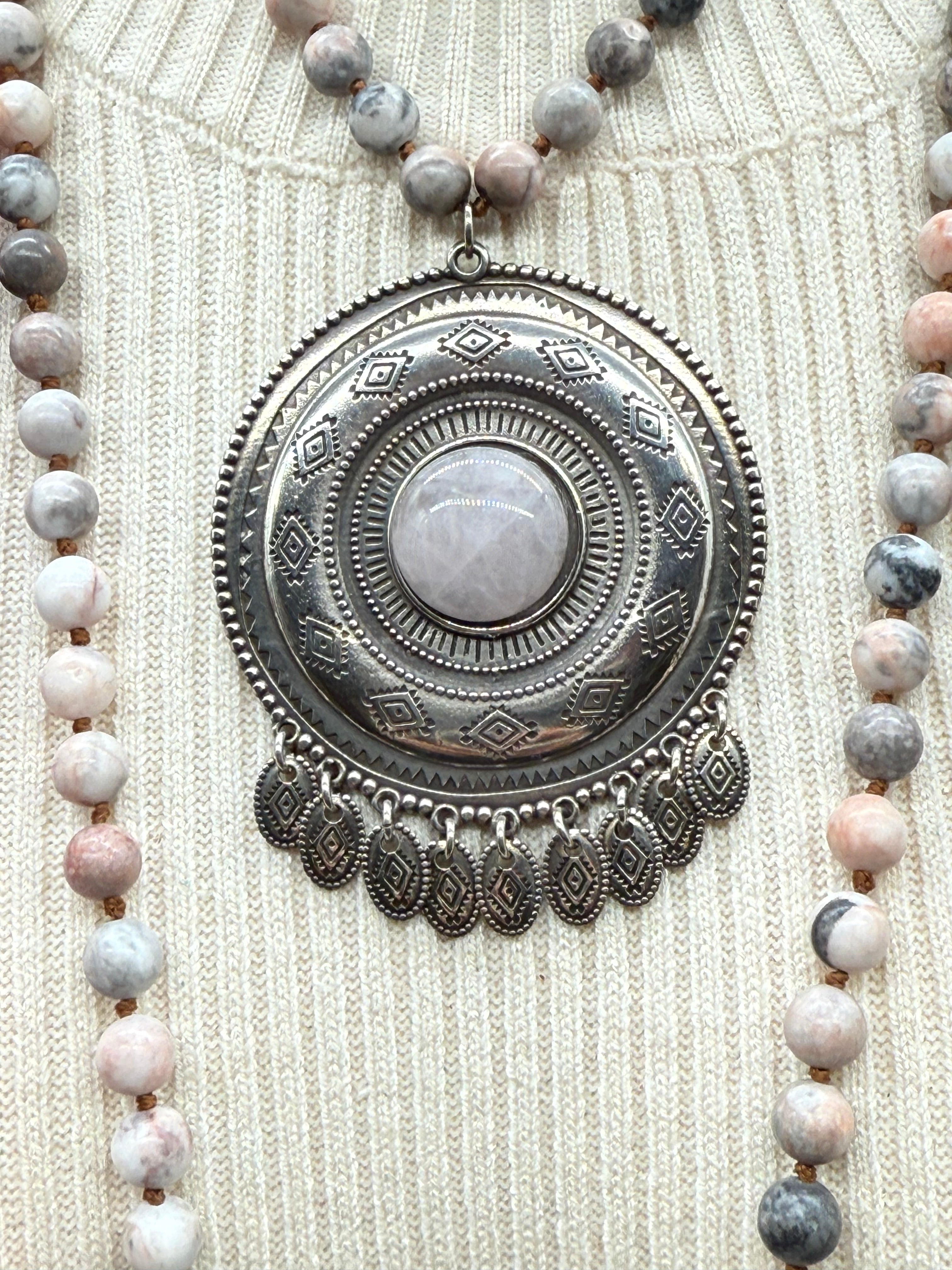 Sautoir Médaillon Shabada