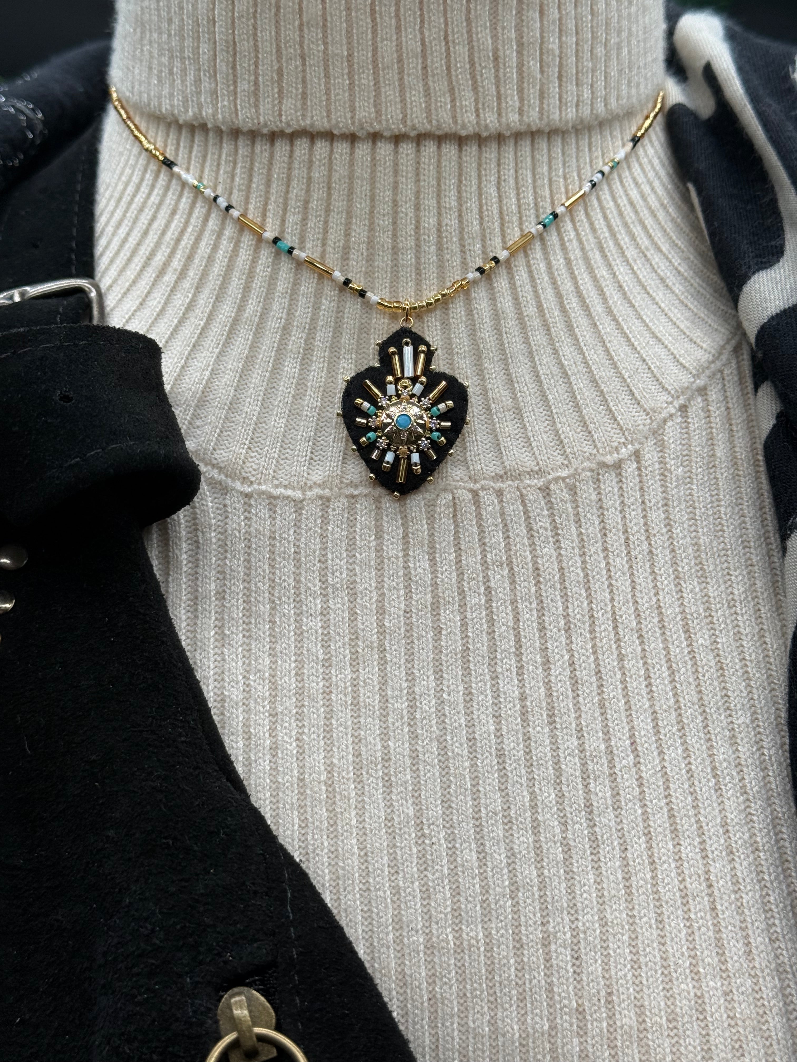 Collier Julia Hypnochic