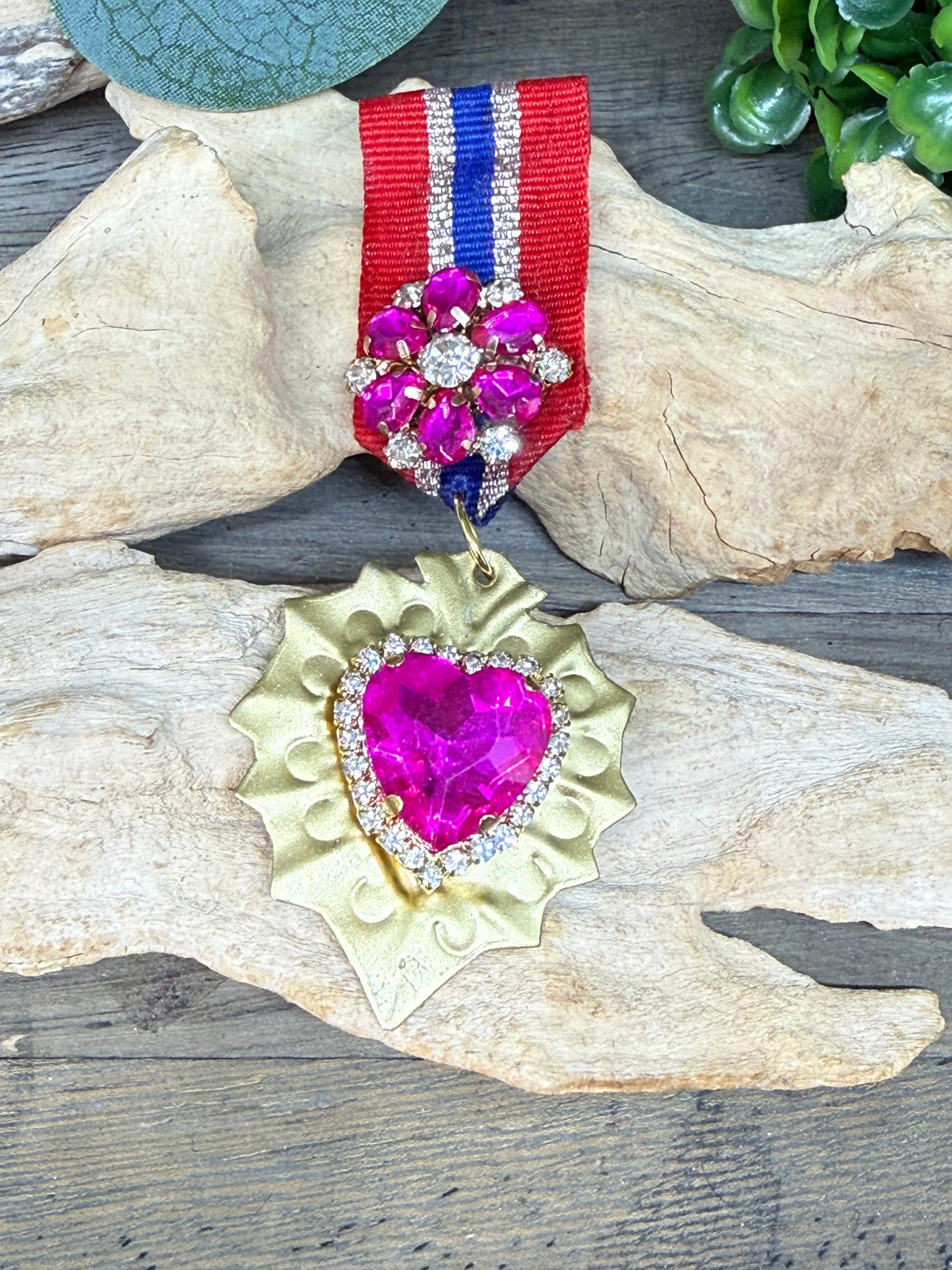 Broche/Médaille Azafran Rosa
