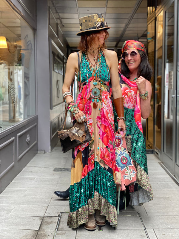 Robe Dos nu Super Bloom