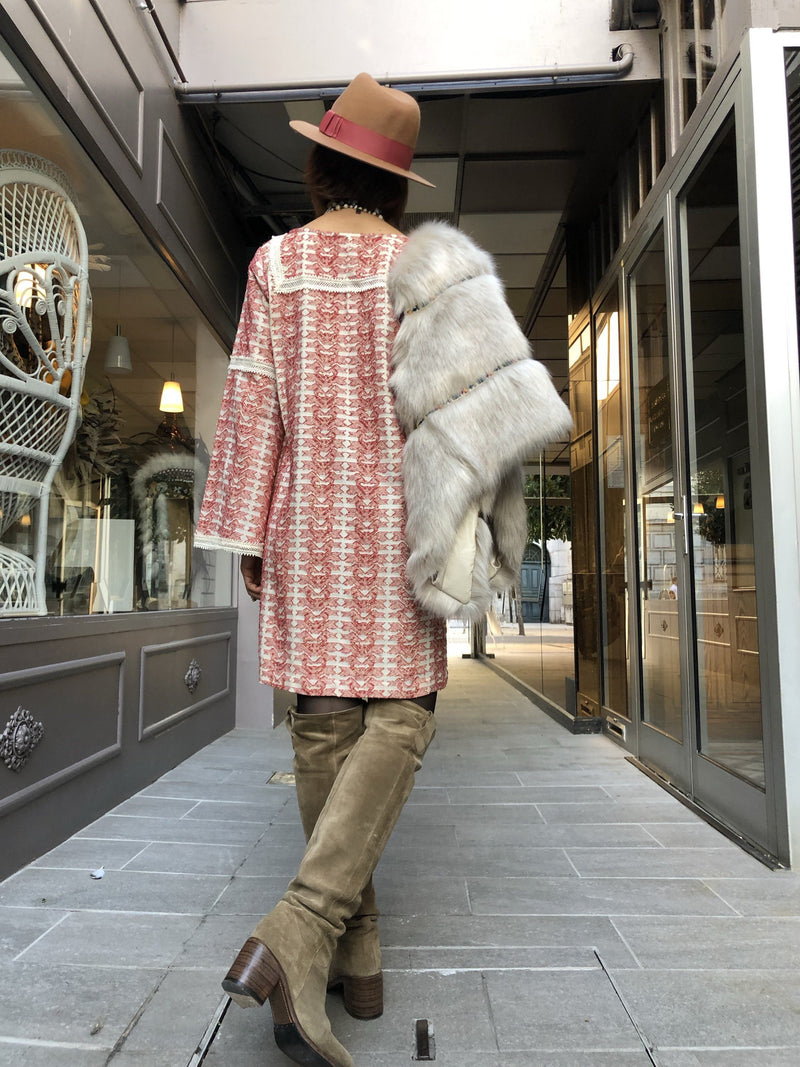 Robe Tiama Red Amenapih